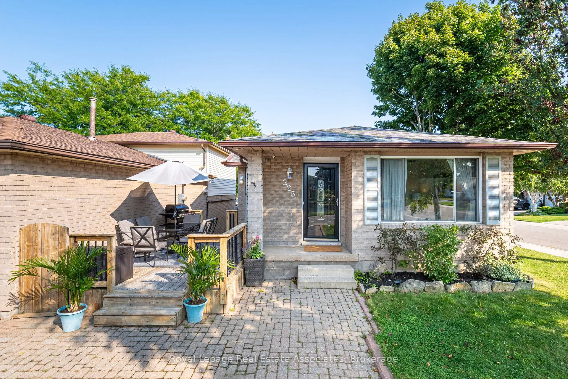 225 Golfwood Drive