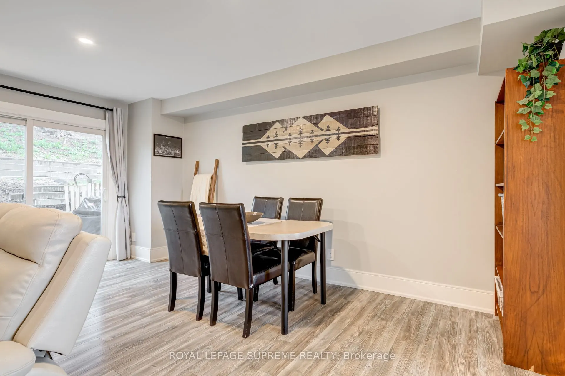 135 Chalmers Street S, #21