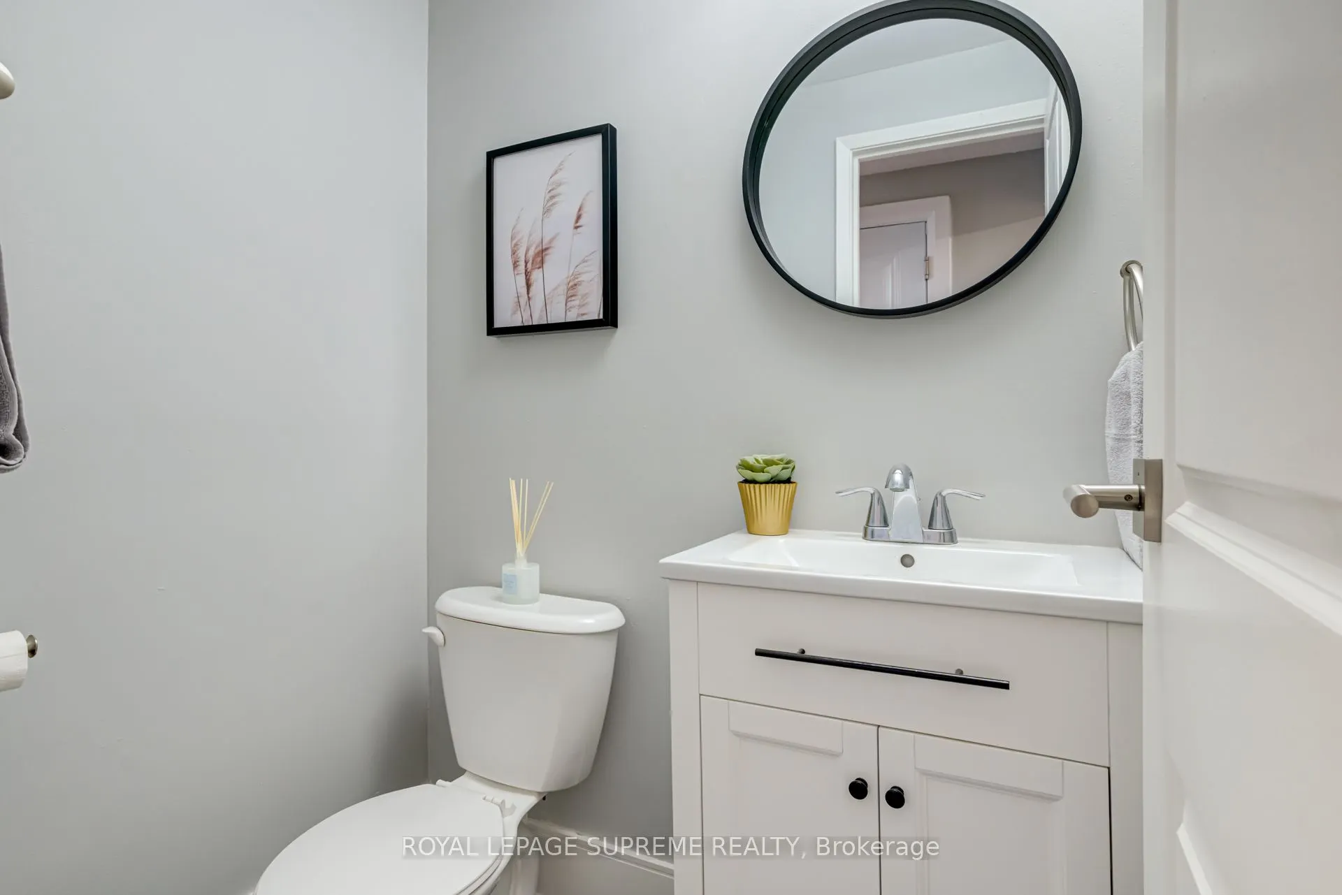 135 Chalmers Street S, #21