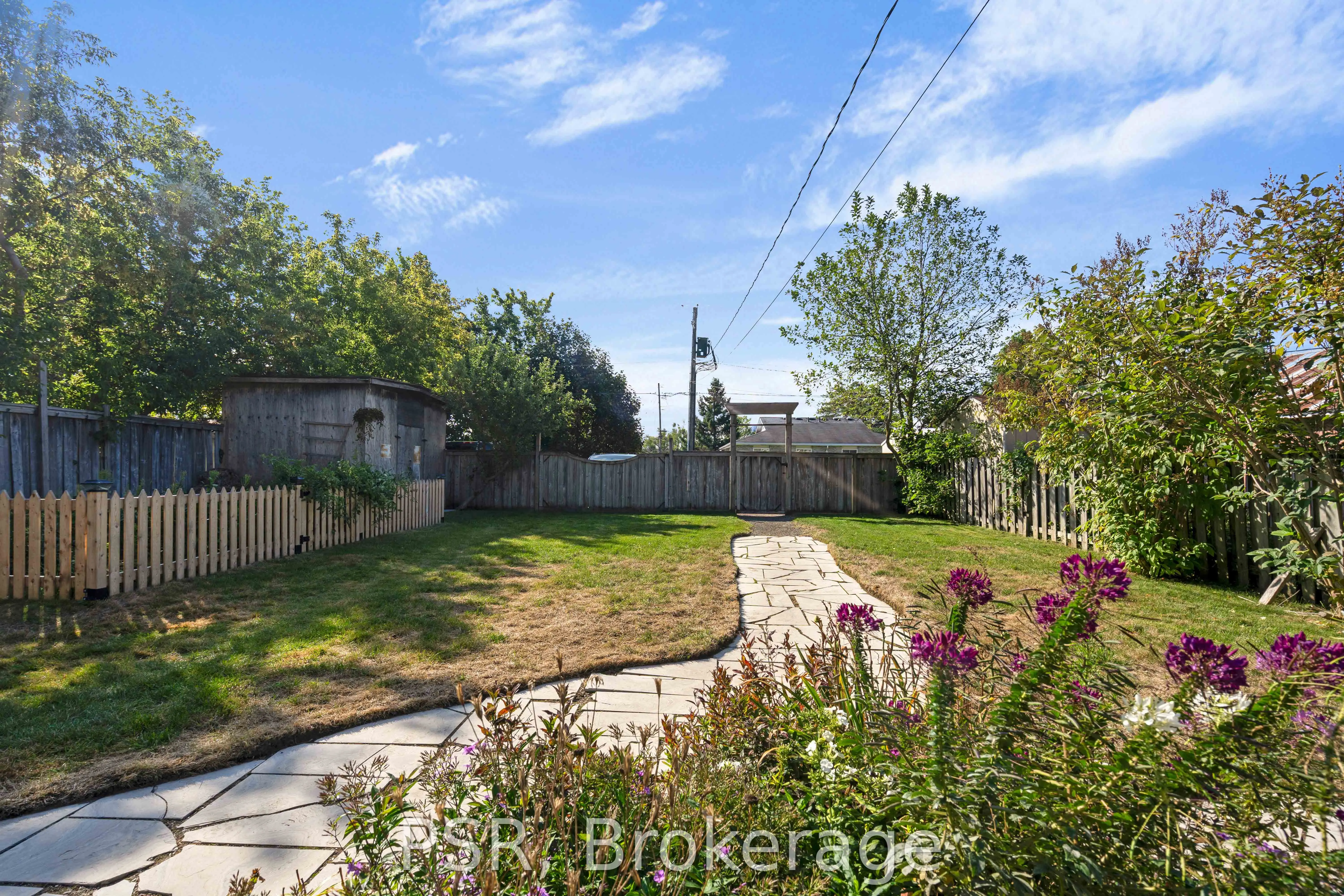 505 Main Street E