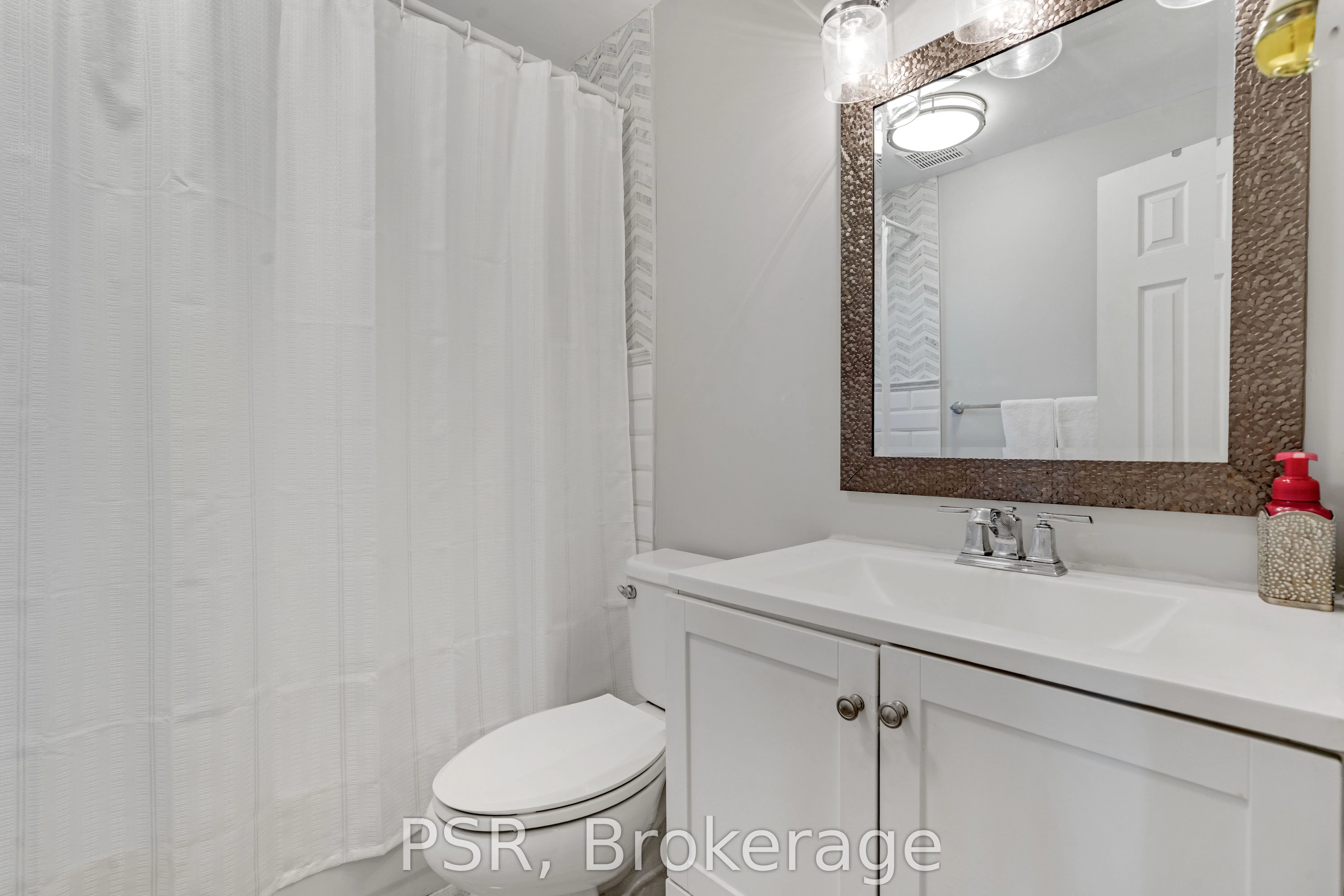 505 Main Street E