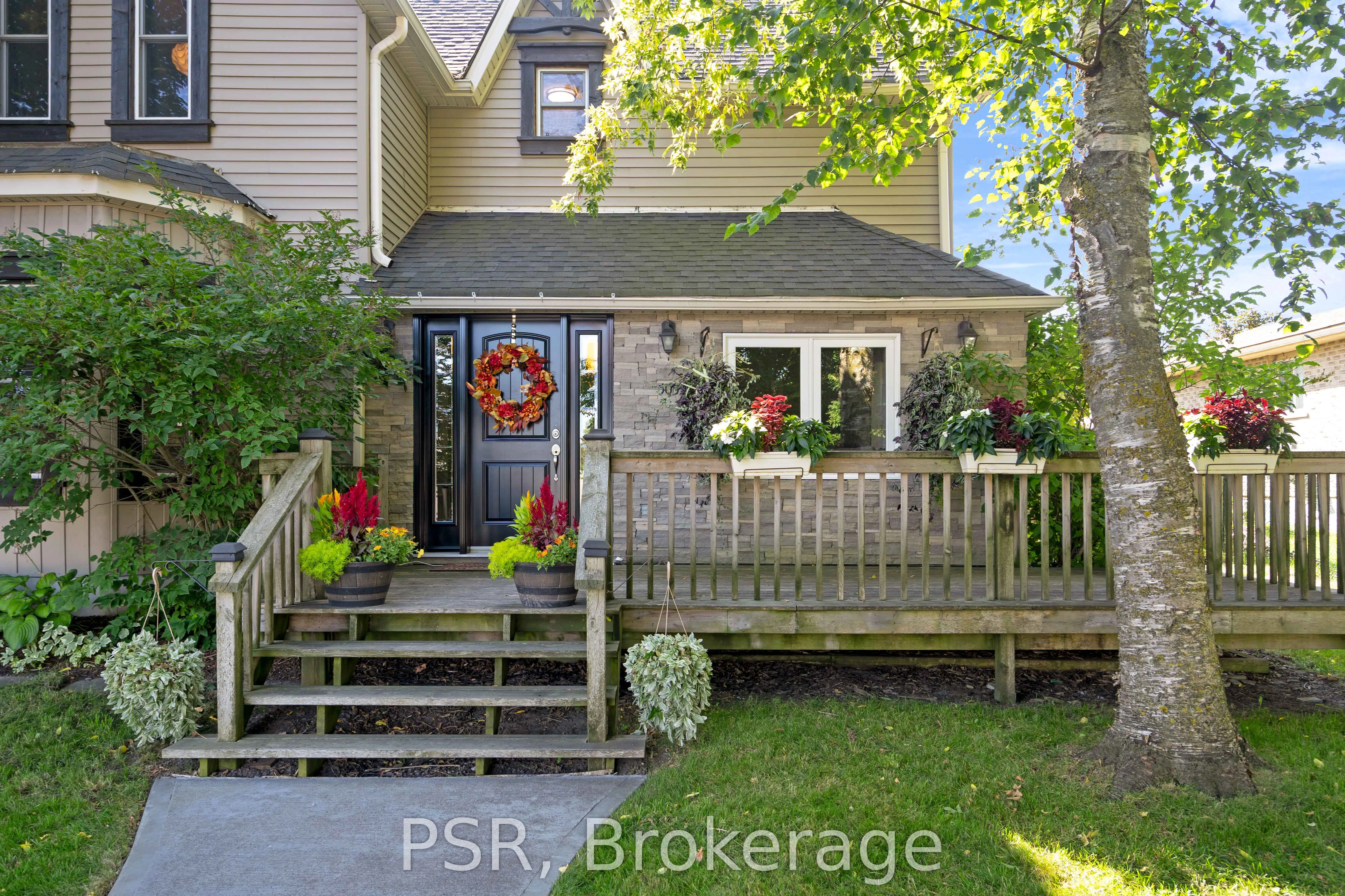 505 Main Street E