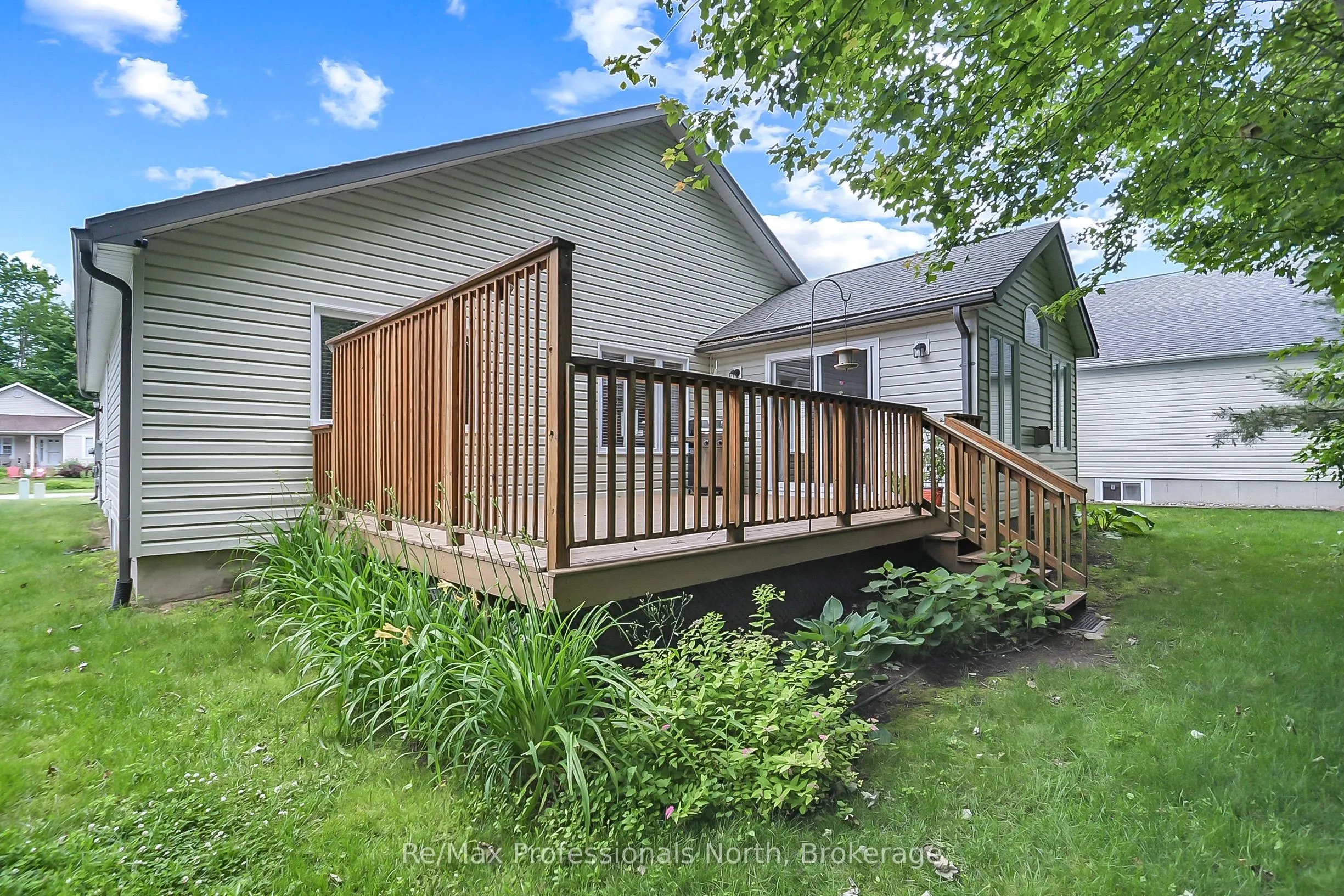 136 Hedgewood Lane