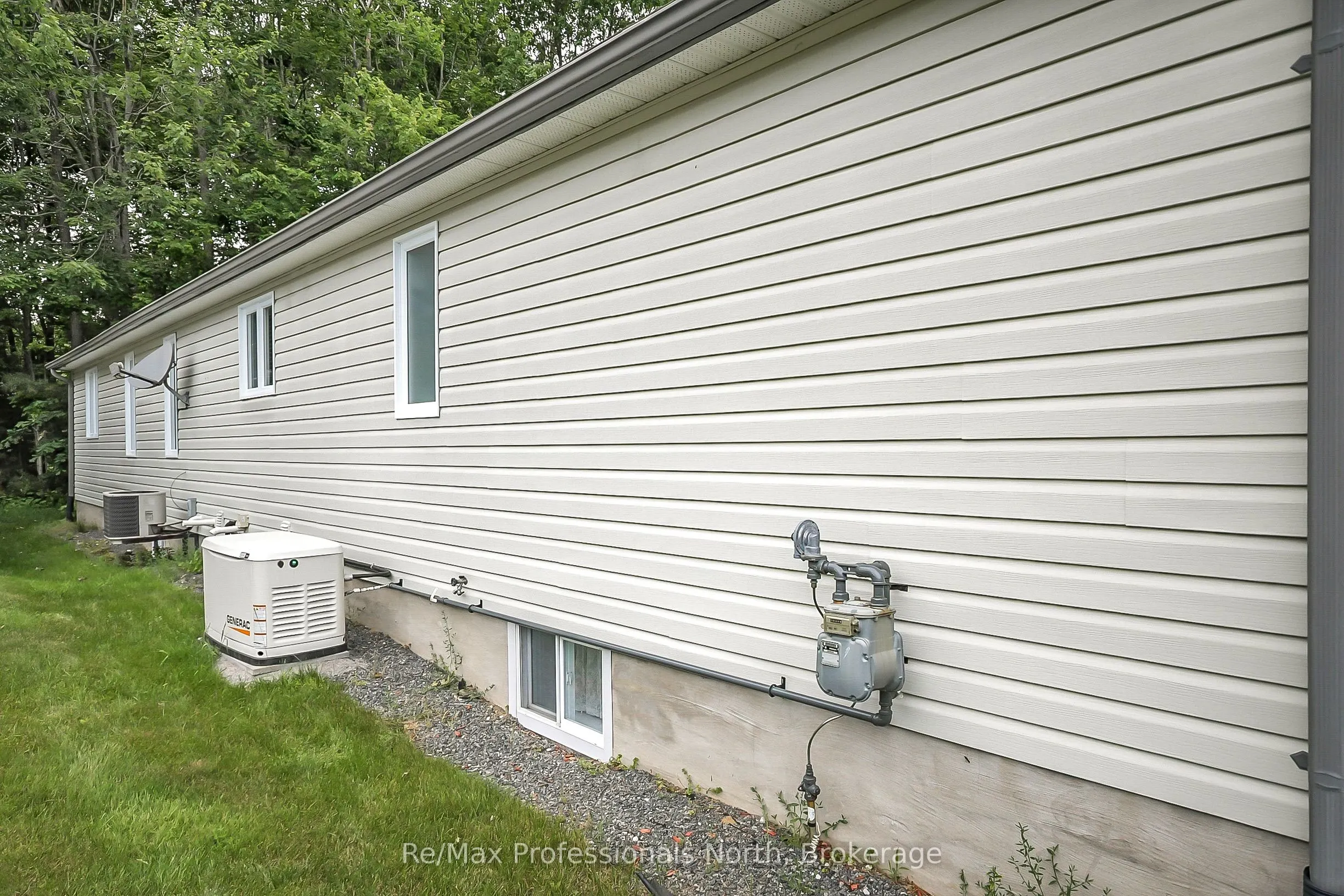 136 Hedgewood Lane