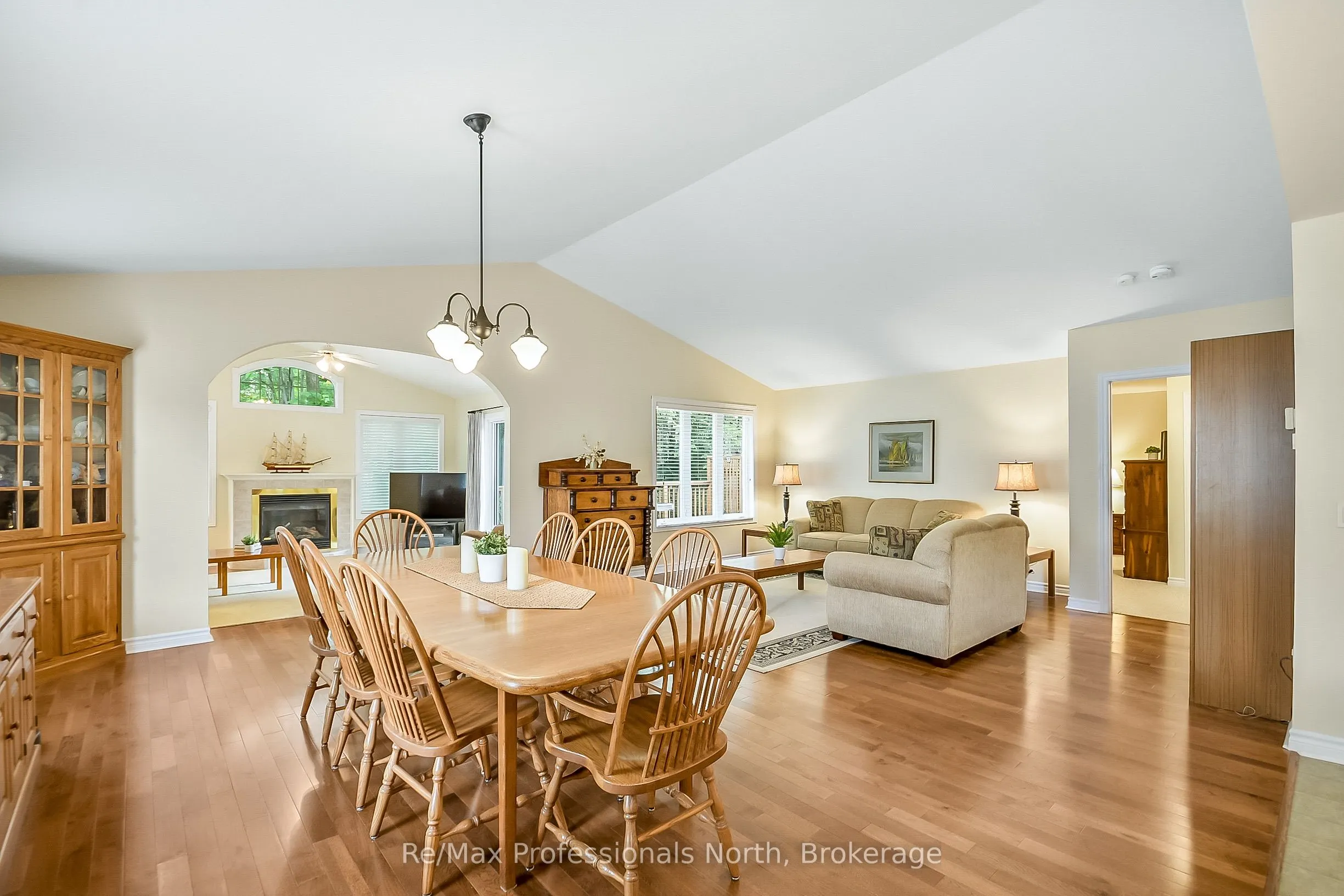 136 Hedgewood Lane