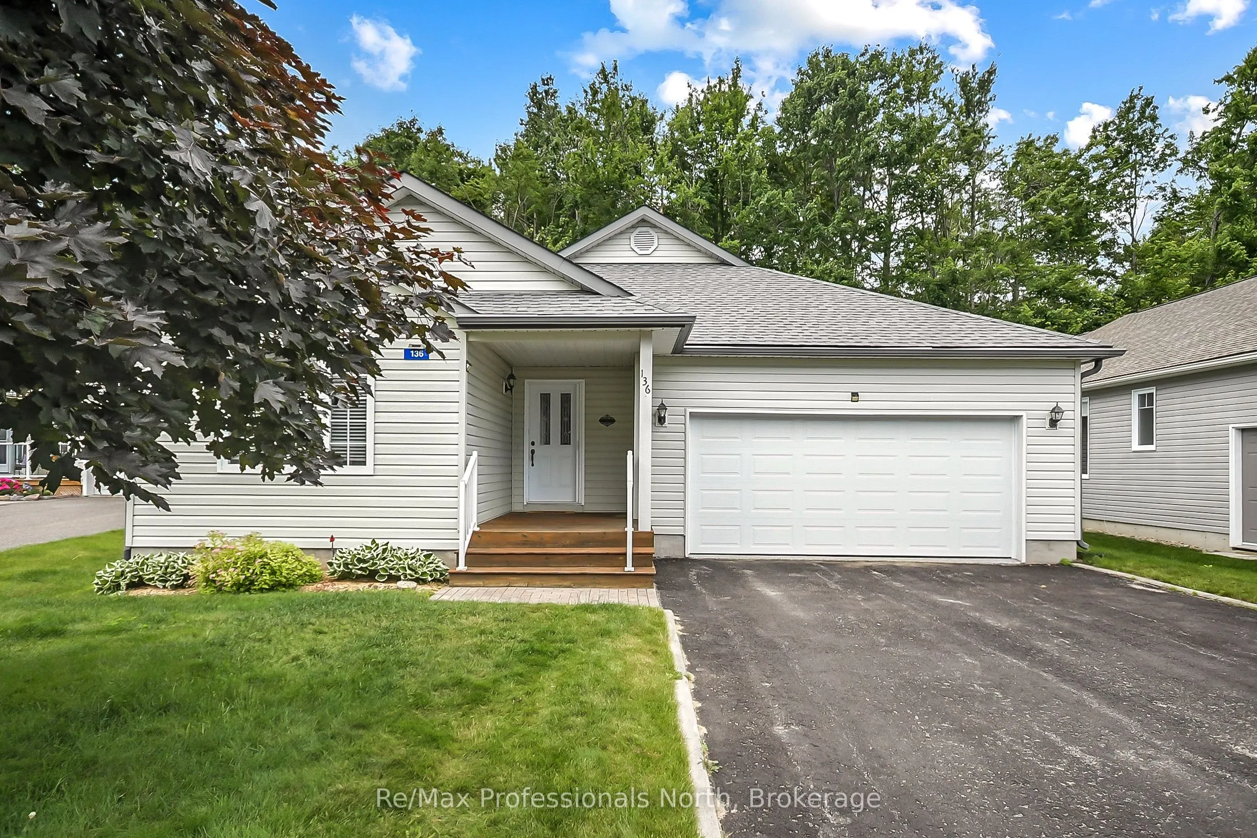 136 Hedgewood Lane