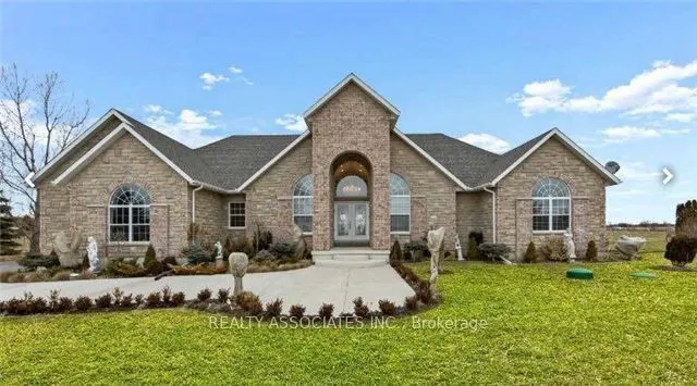576 Barcovan Beach Road