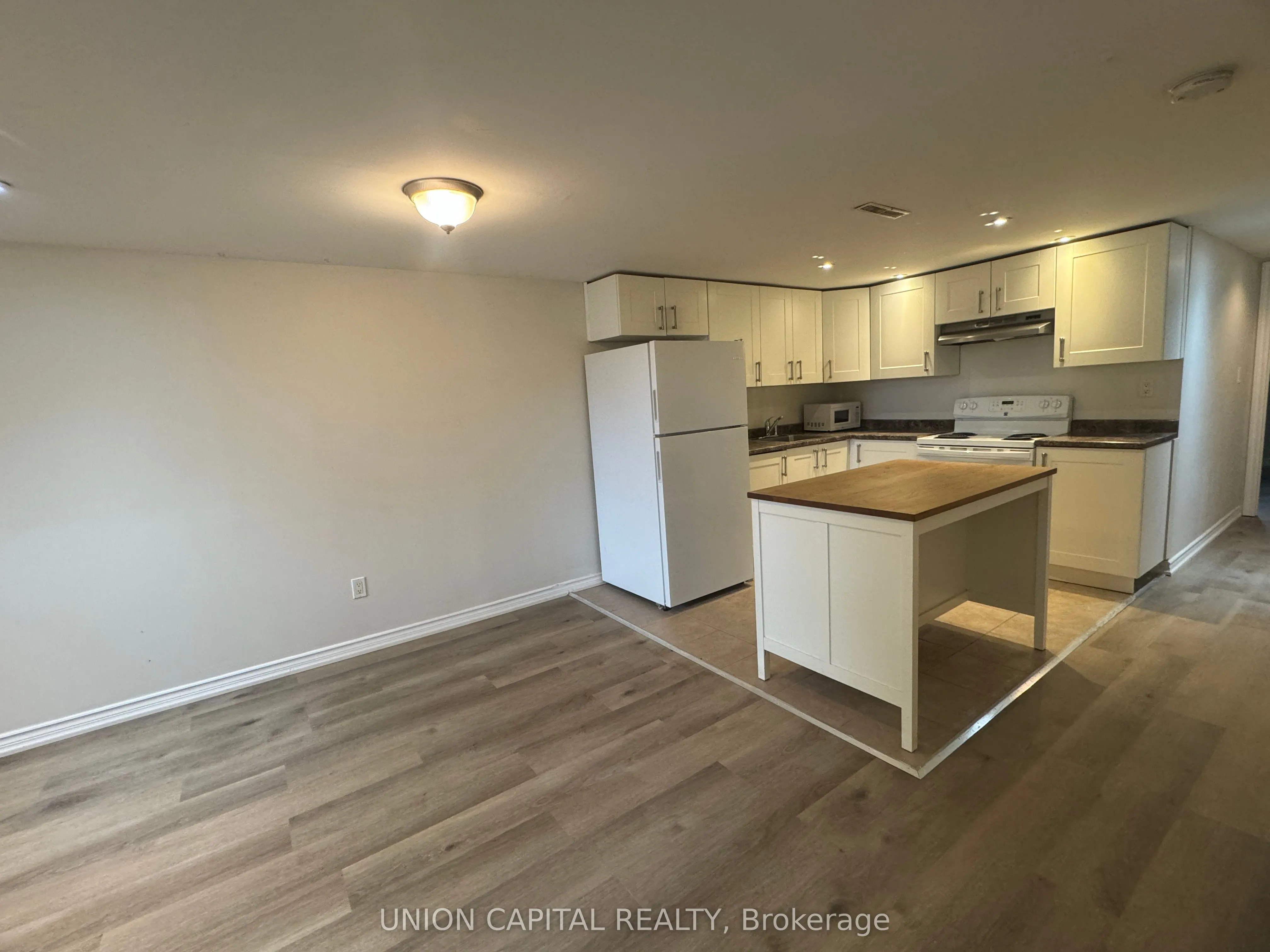 26 Blackthorne Avenue, #BSMT