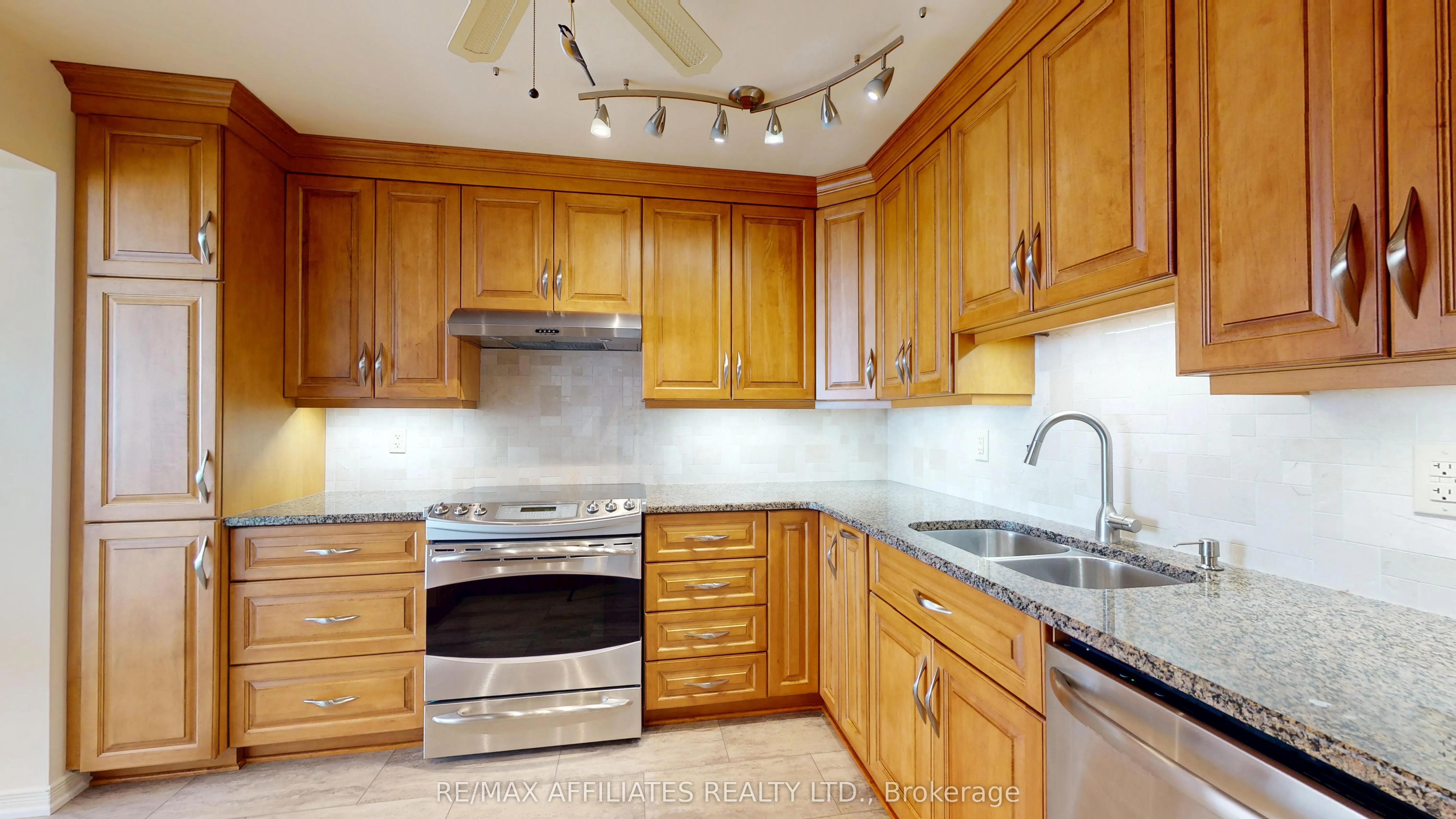 55 Water Street E, #802
