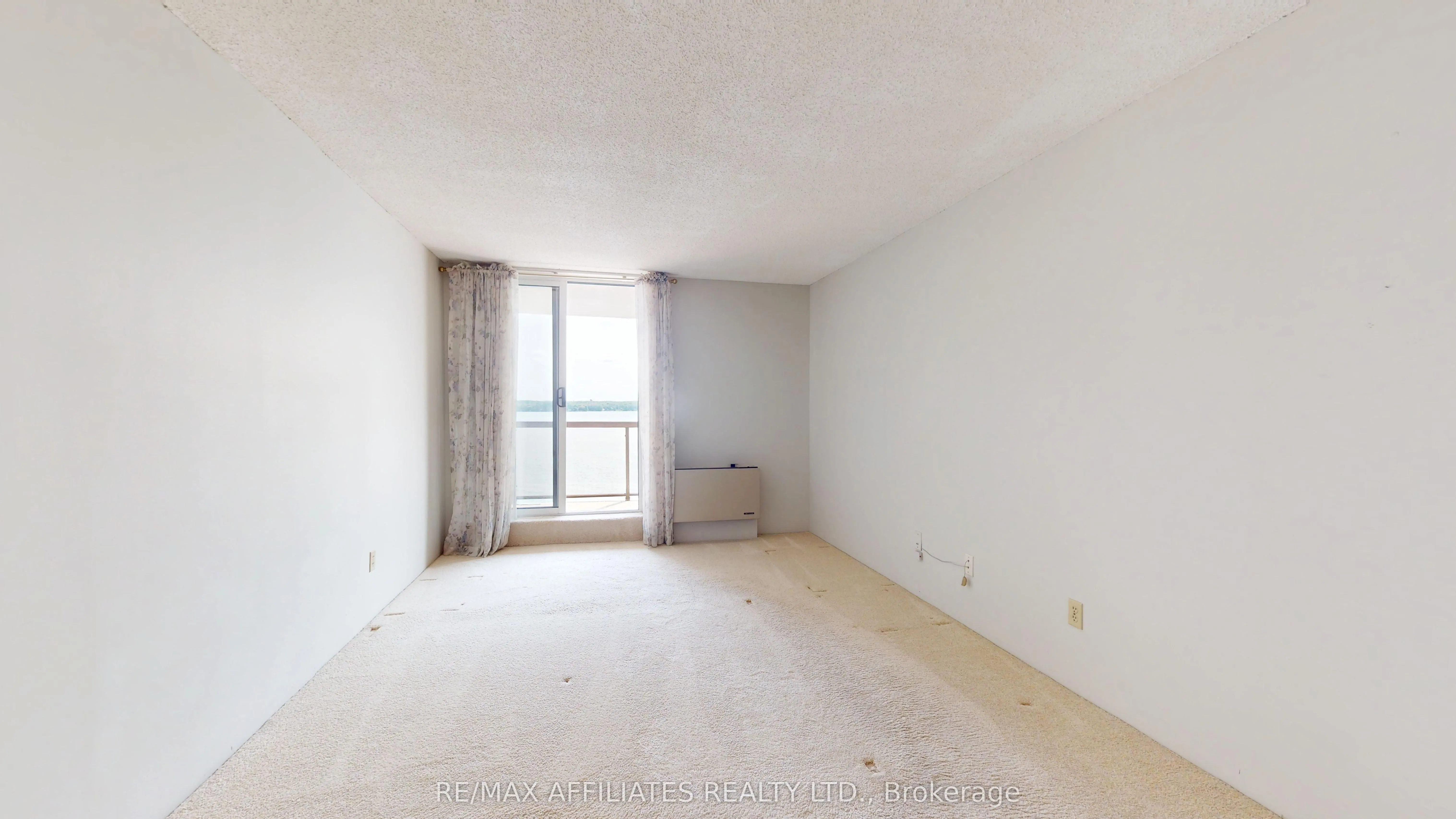 55 Water Street E, #802