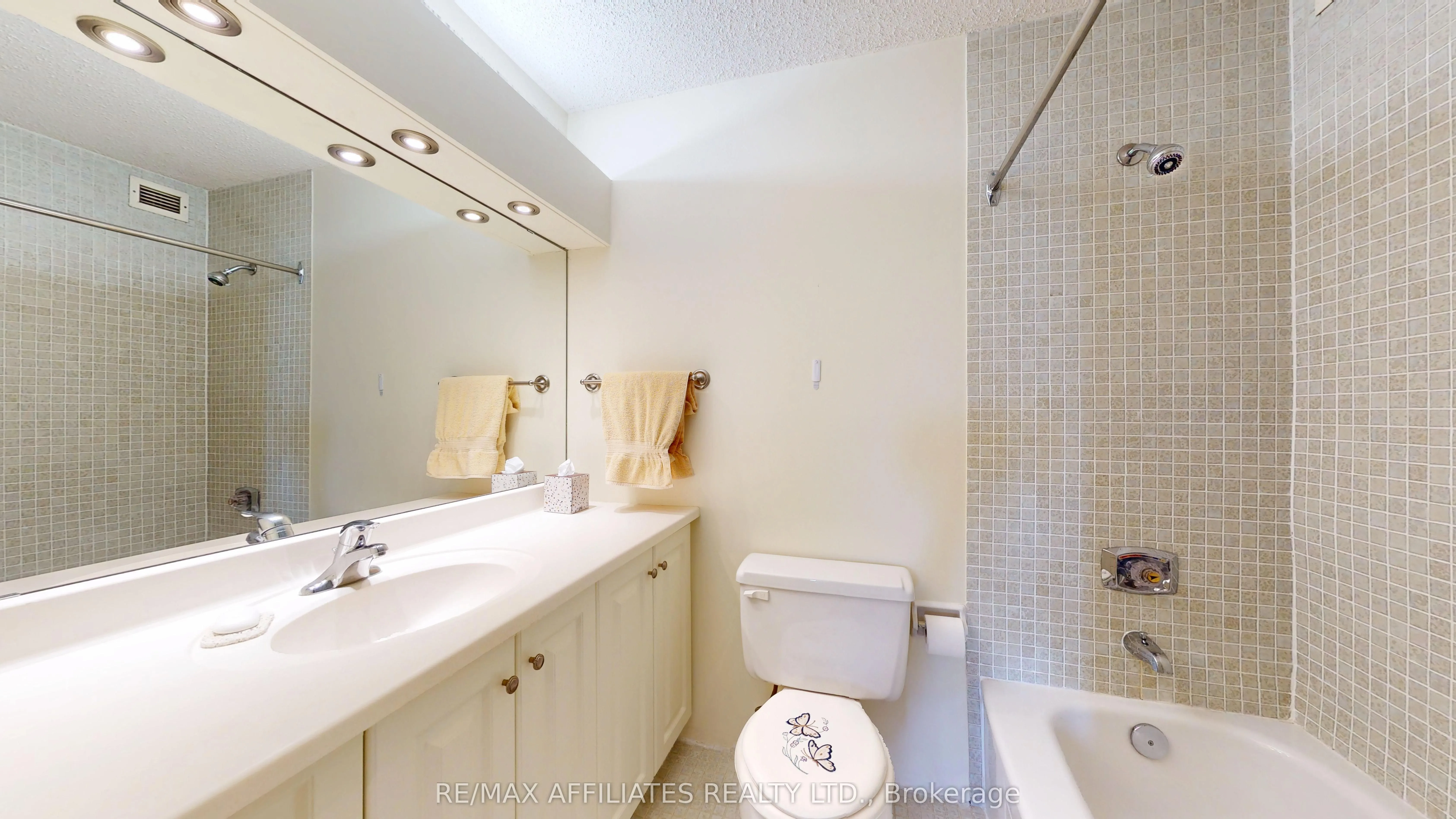 55 Water Street E, #802