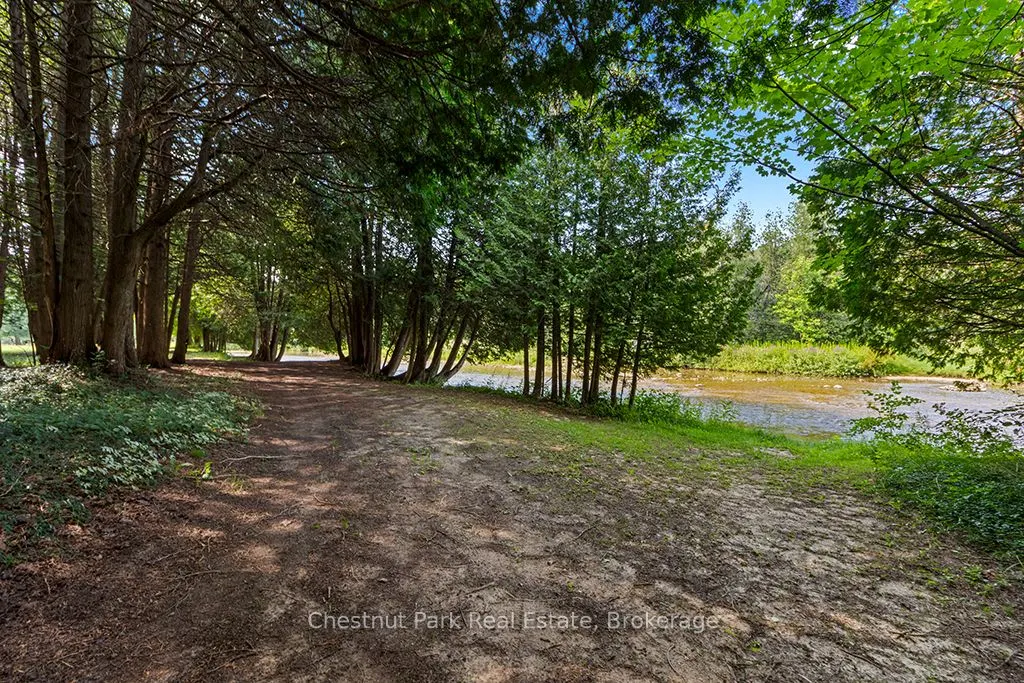 403123 Grey Road 4 Road