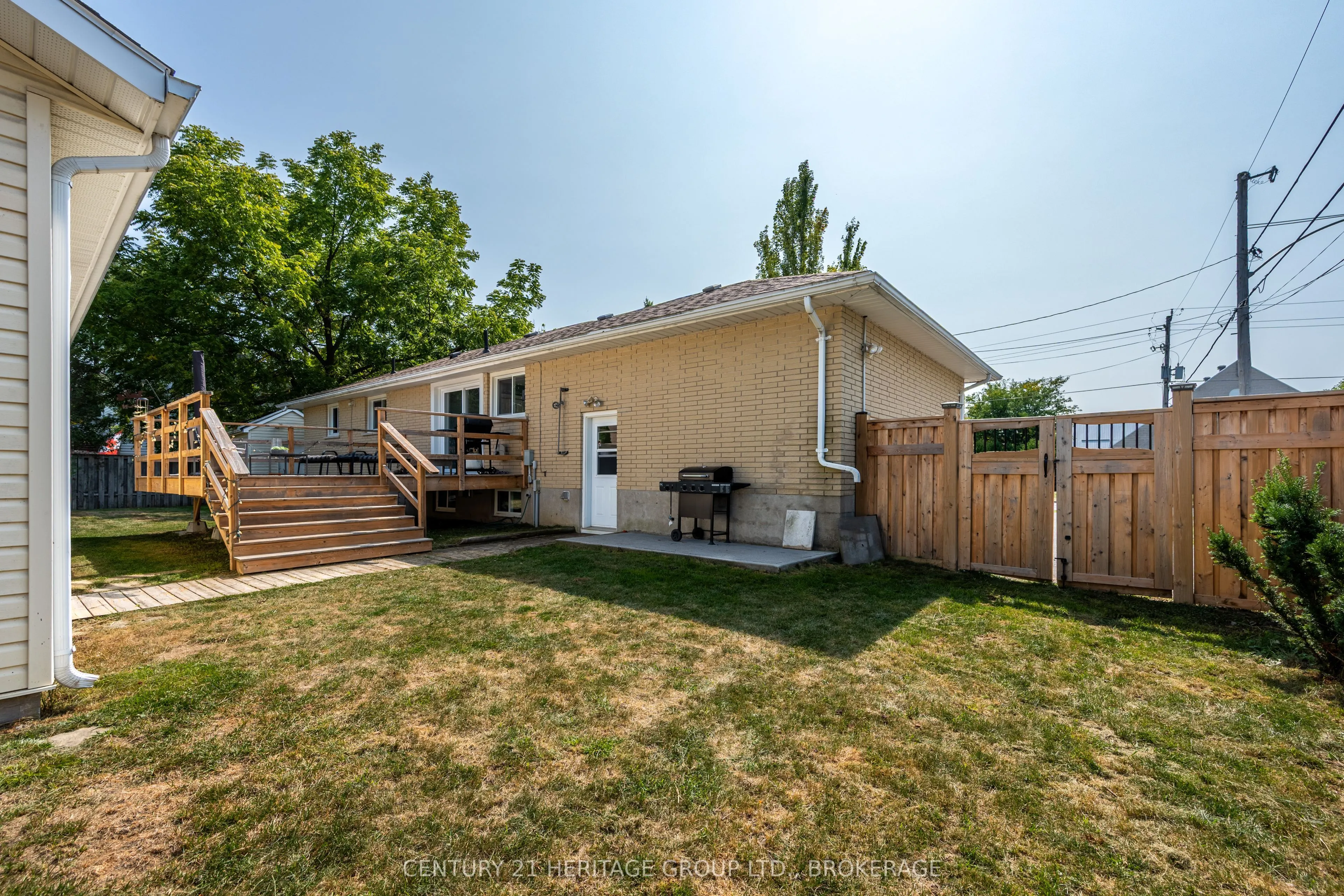 1014 Woodbine Road S