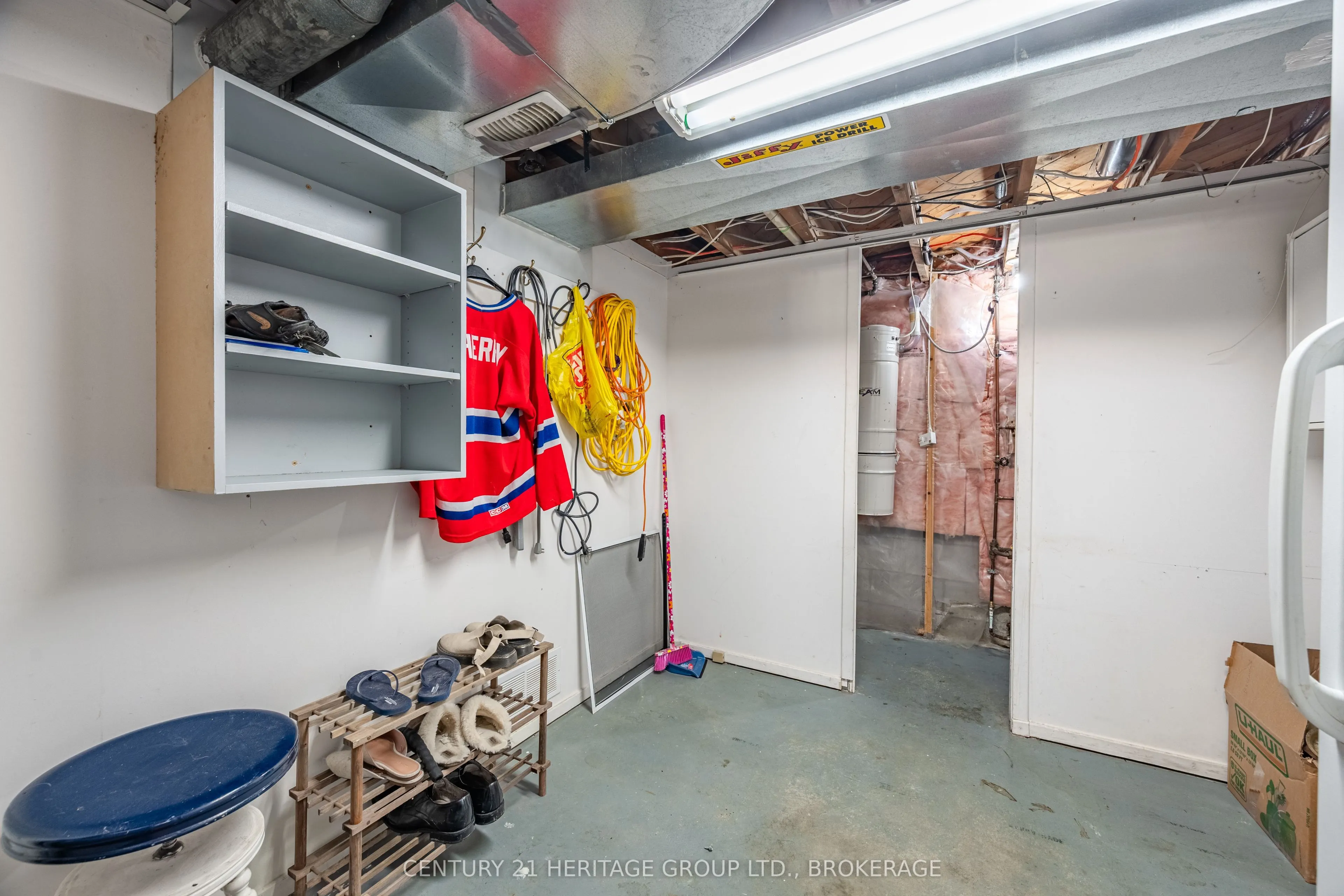 1014 Woodbine Road S