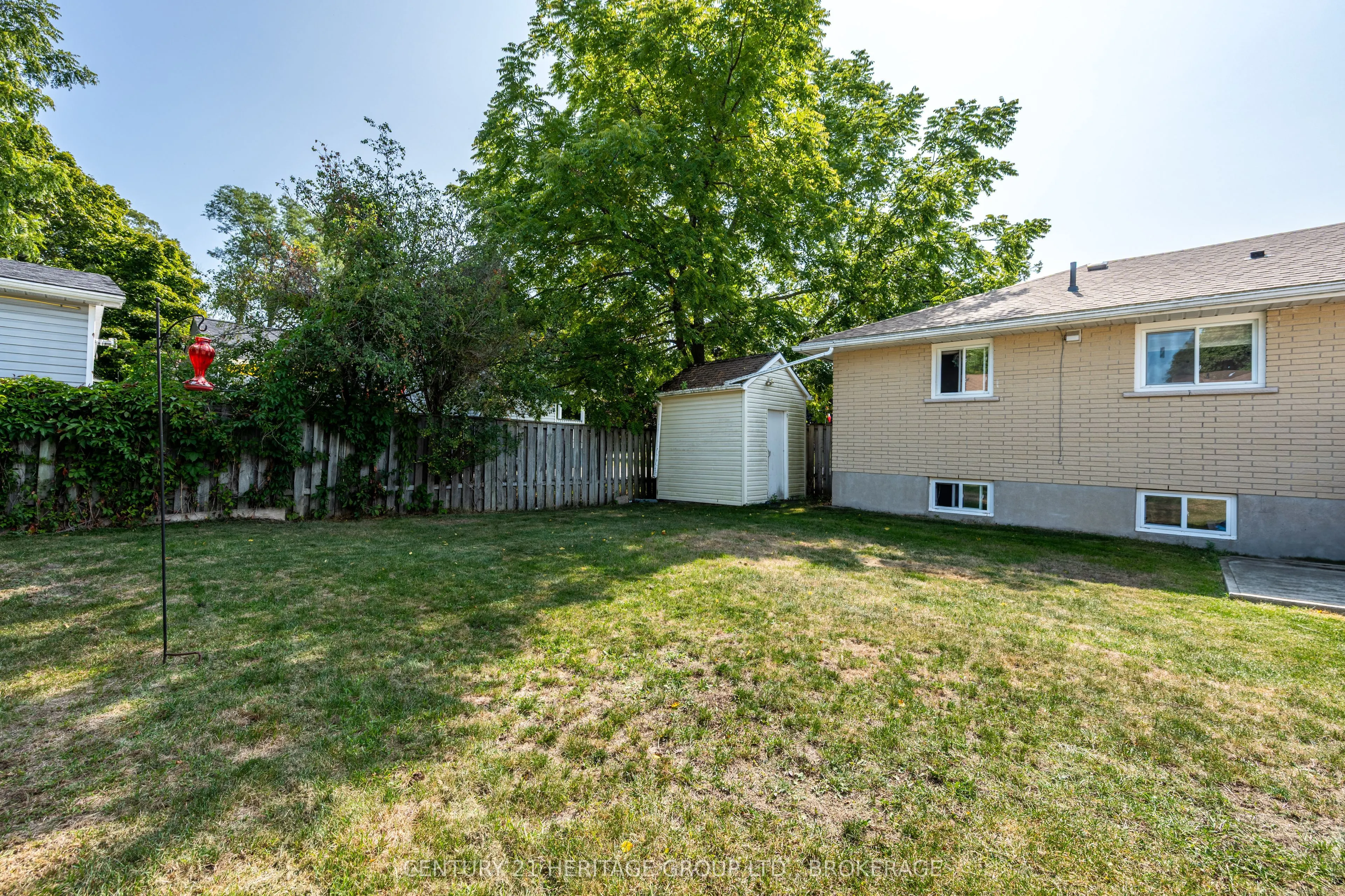 1014 Woodbine Road S