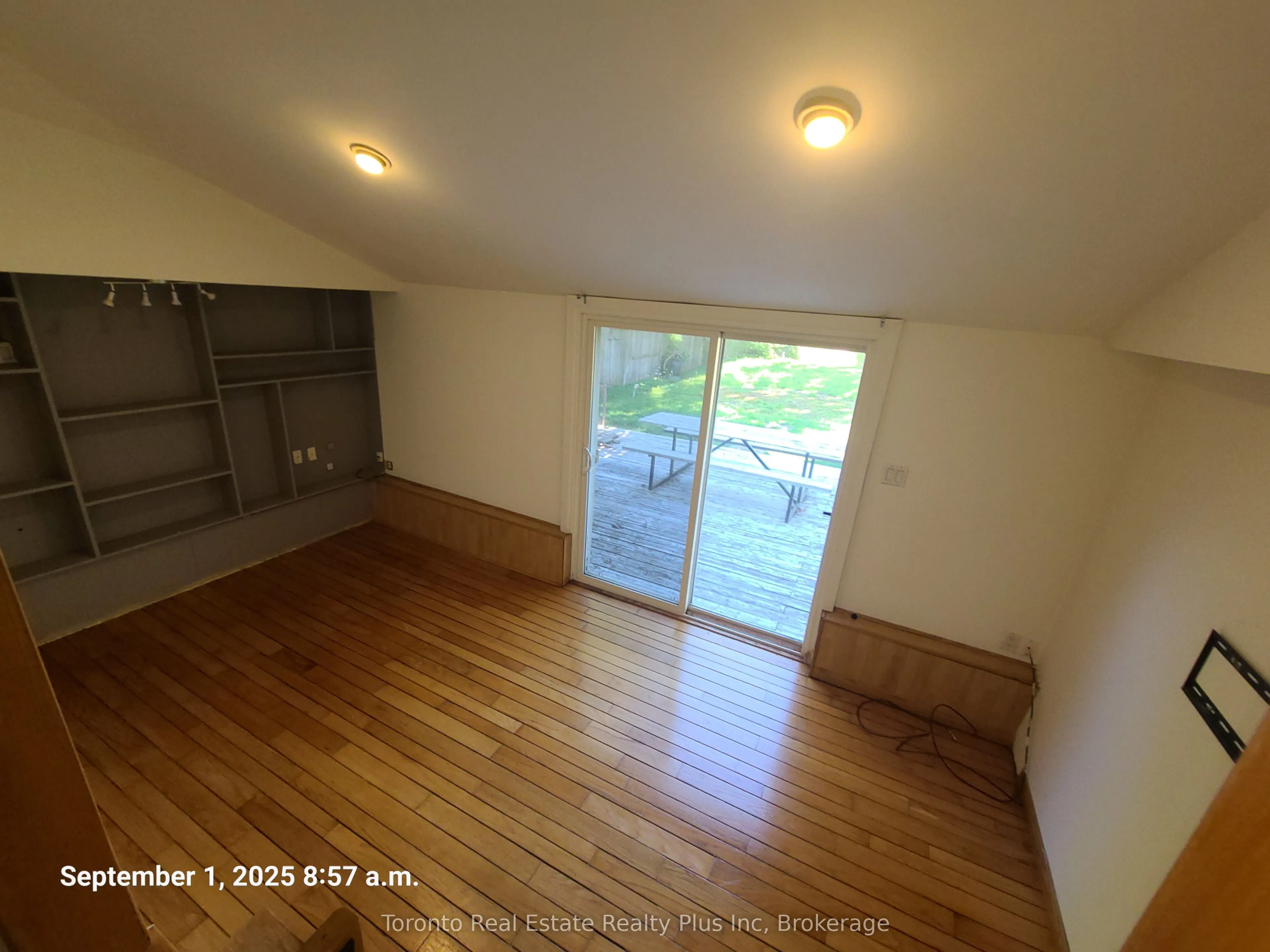6695 AILANTHUS Avenue