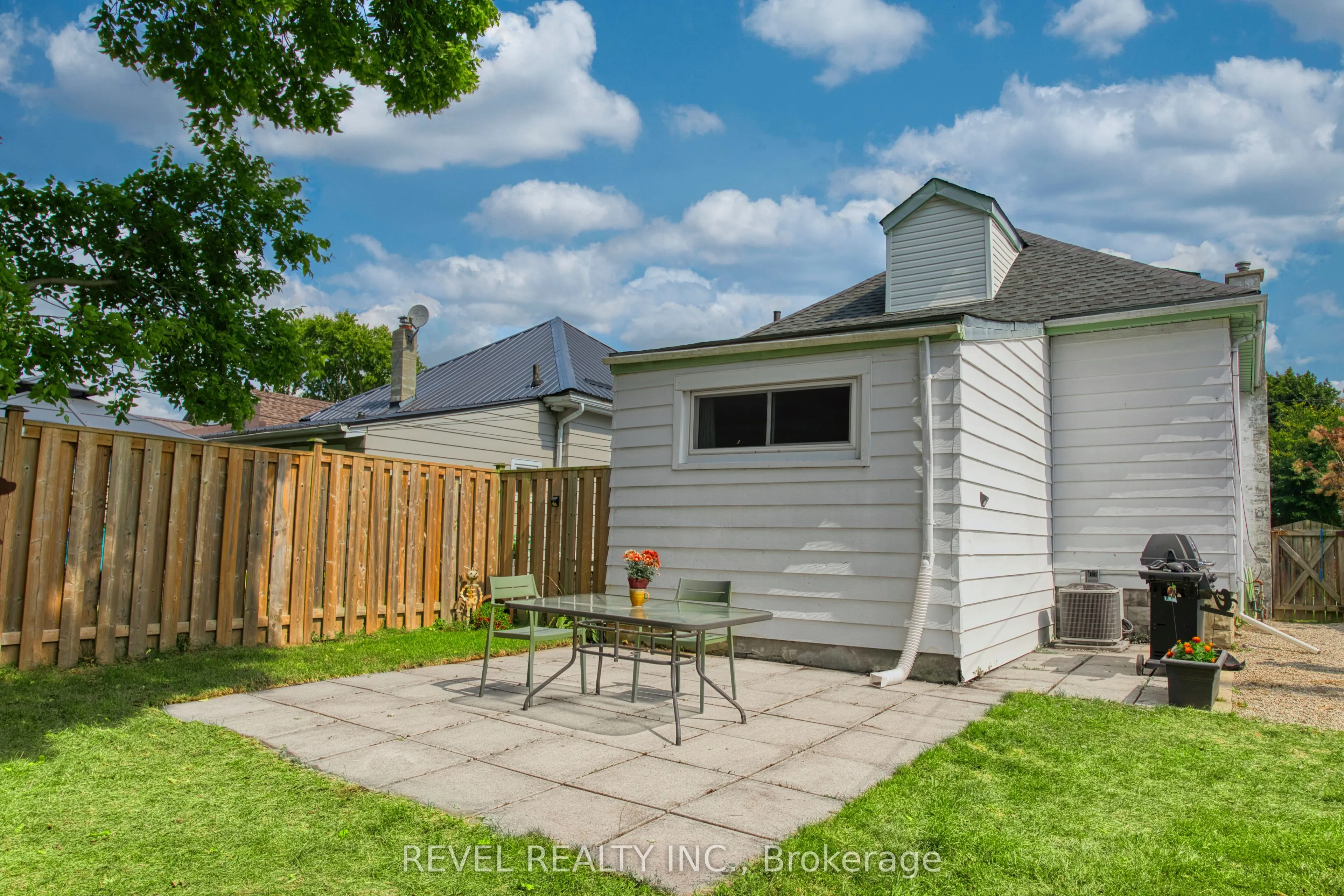 191 St Julien Street