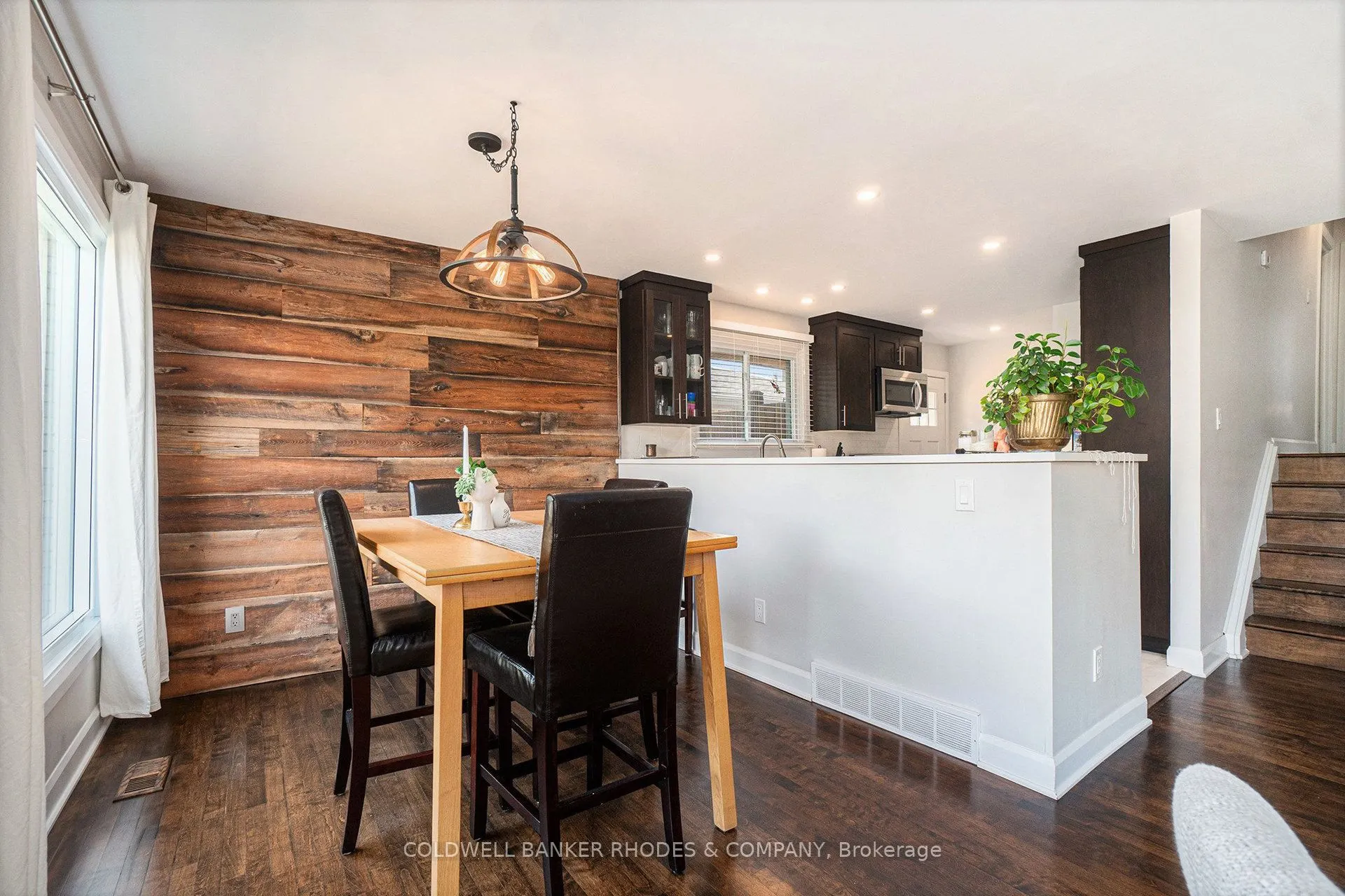 2722 Stone Crescent