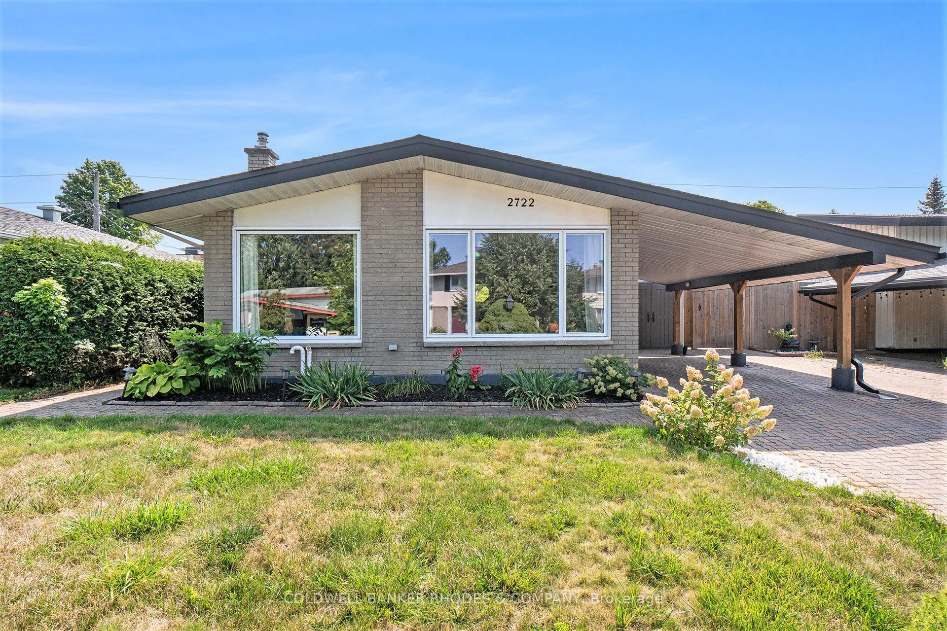 2722 Stone Crescent