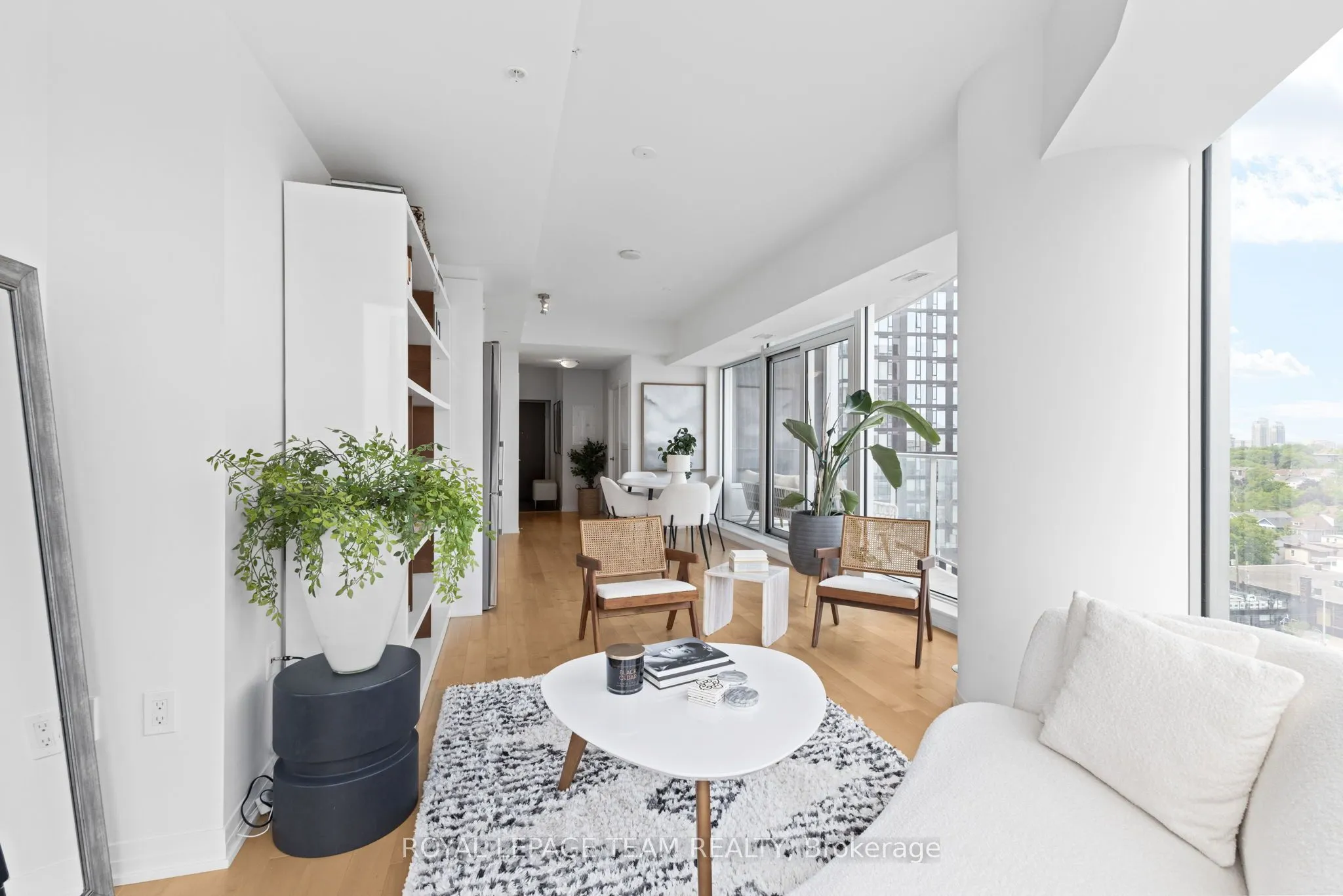 805 Carling Avenue, #809