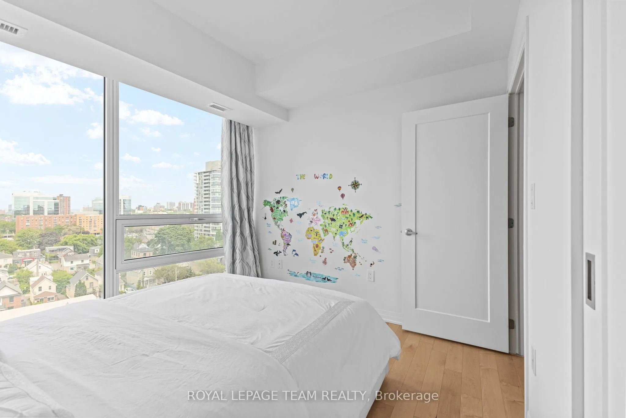 805 Carling Avenue, #809