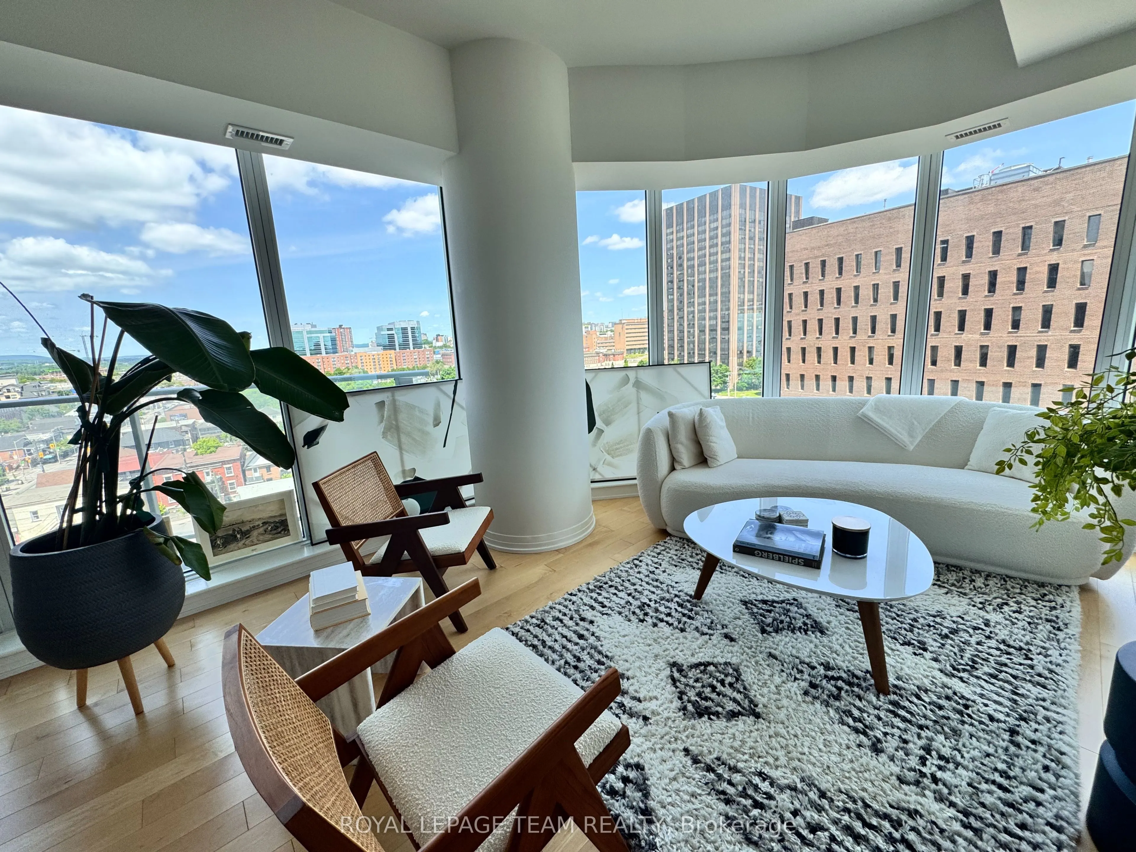 805 Carling Avenue, #809