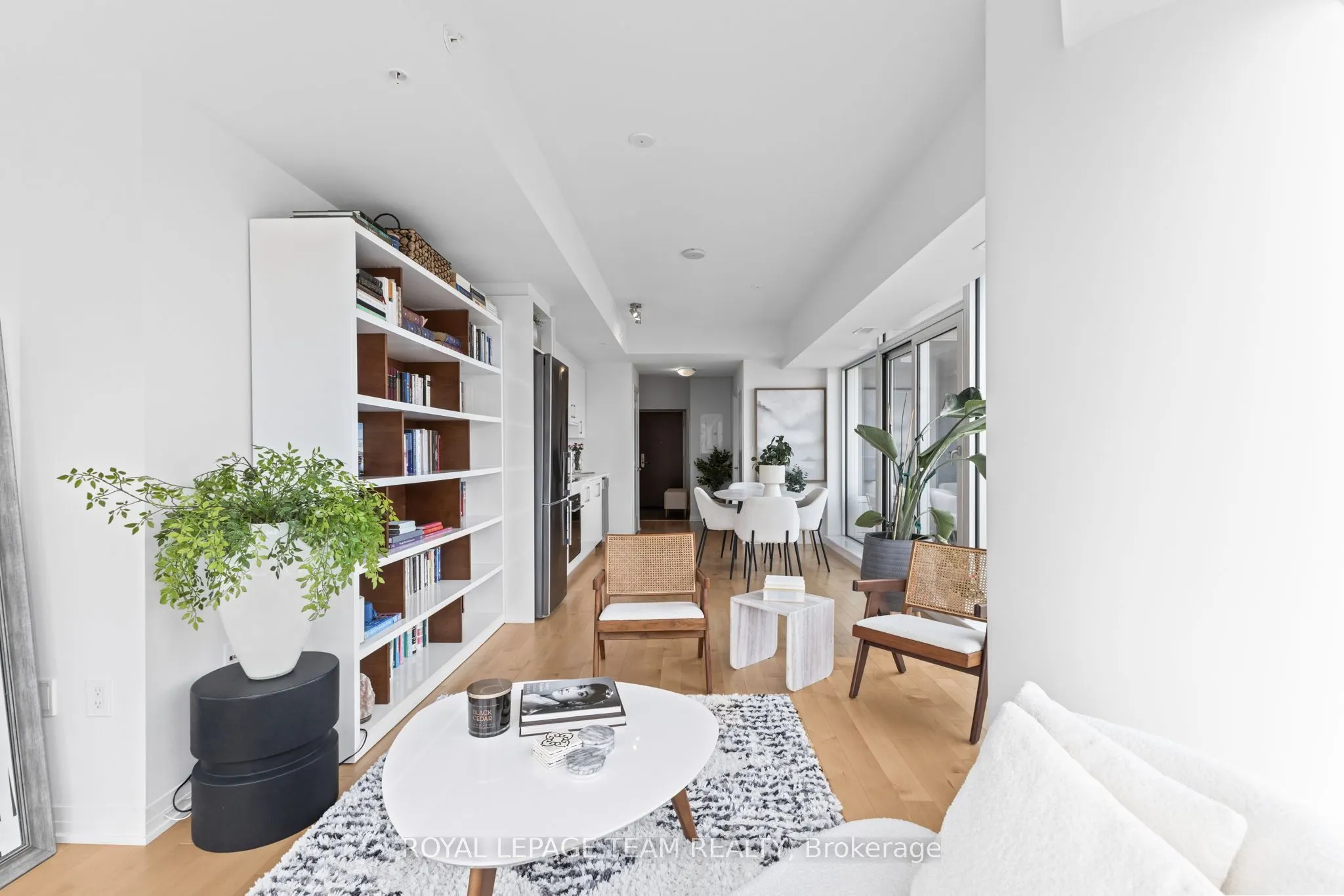 805 Carling Avenue, #809