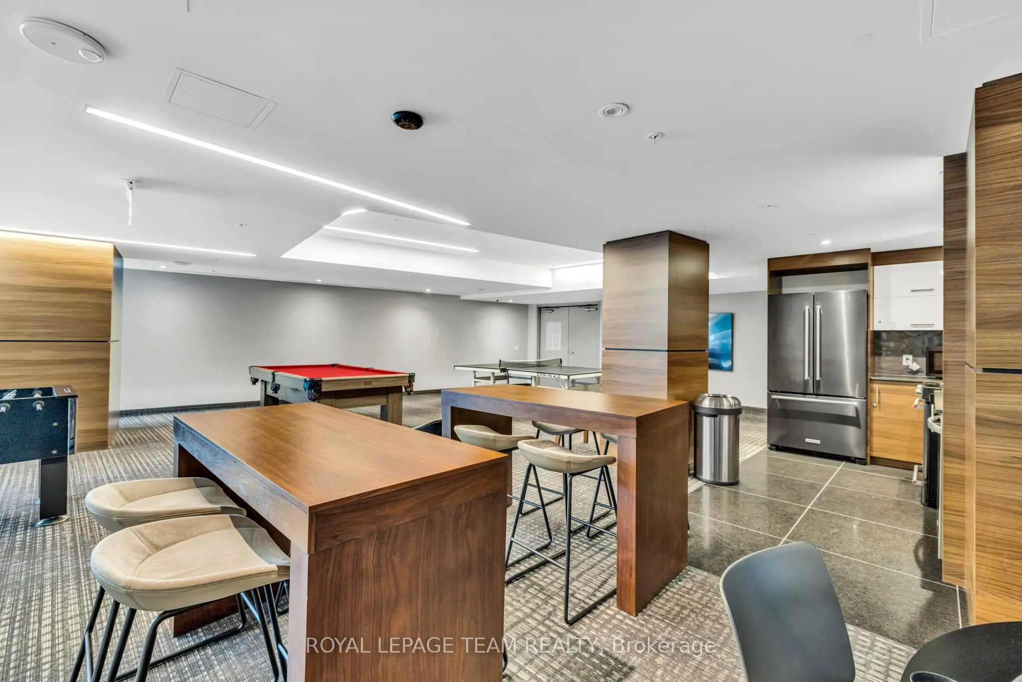 805 Carling Avenue, #809