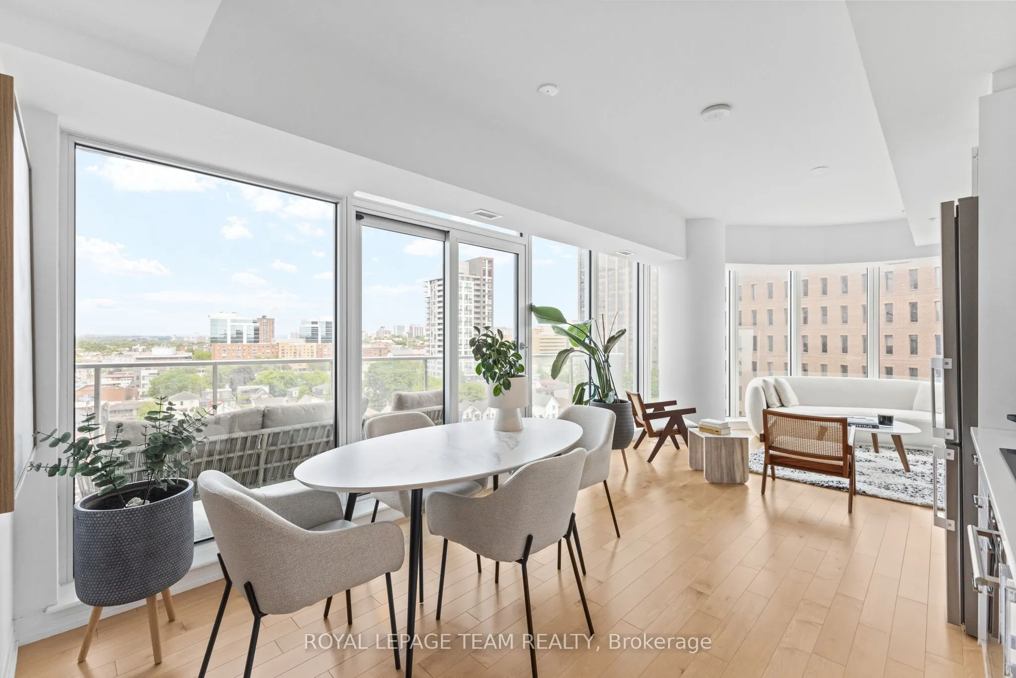 805 Carling Avenue, #809