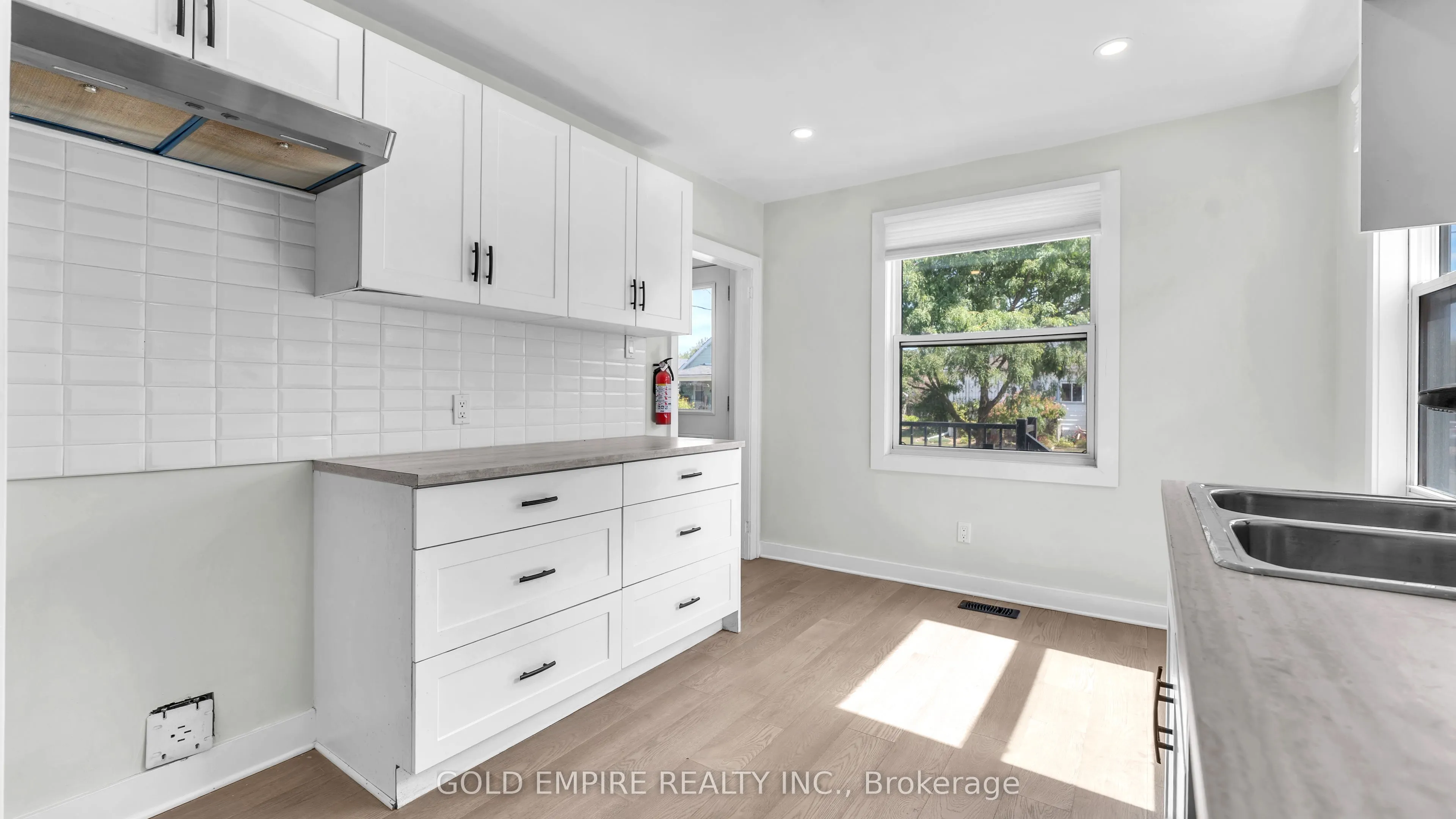 429 Saul Street