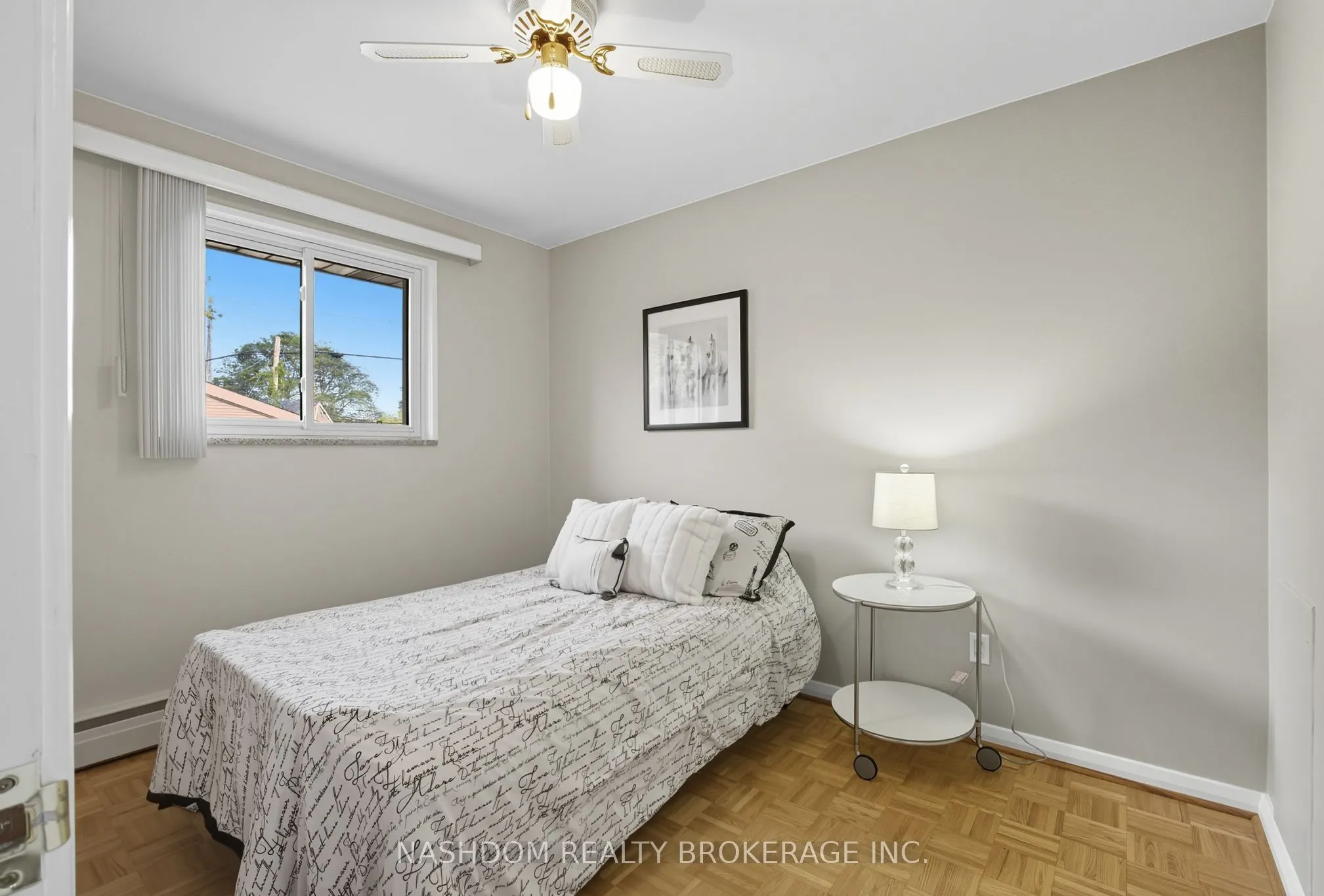 142 Fernwood Crescent
