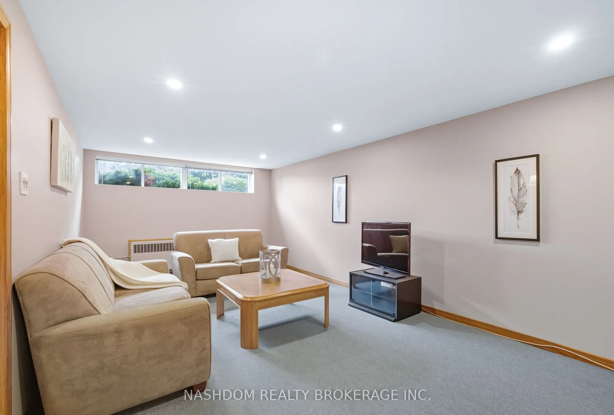 142 Fernwood Crescent
