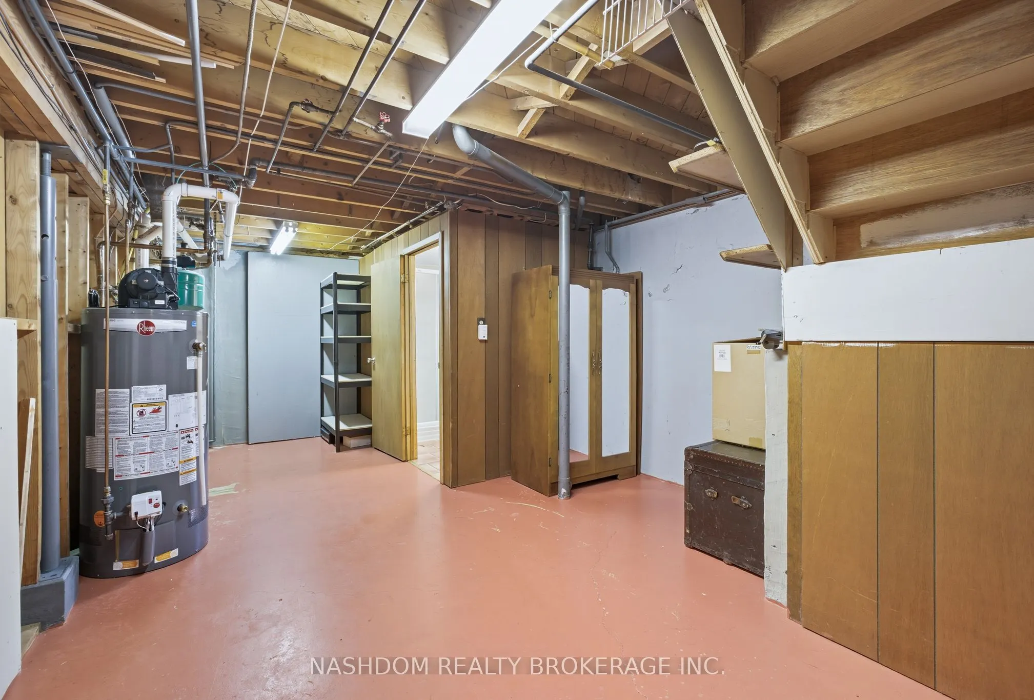 142 Fernwood Crescent