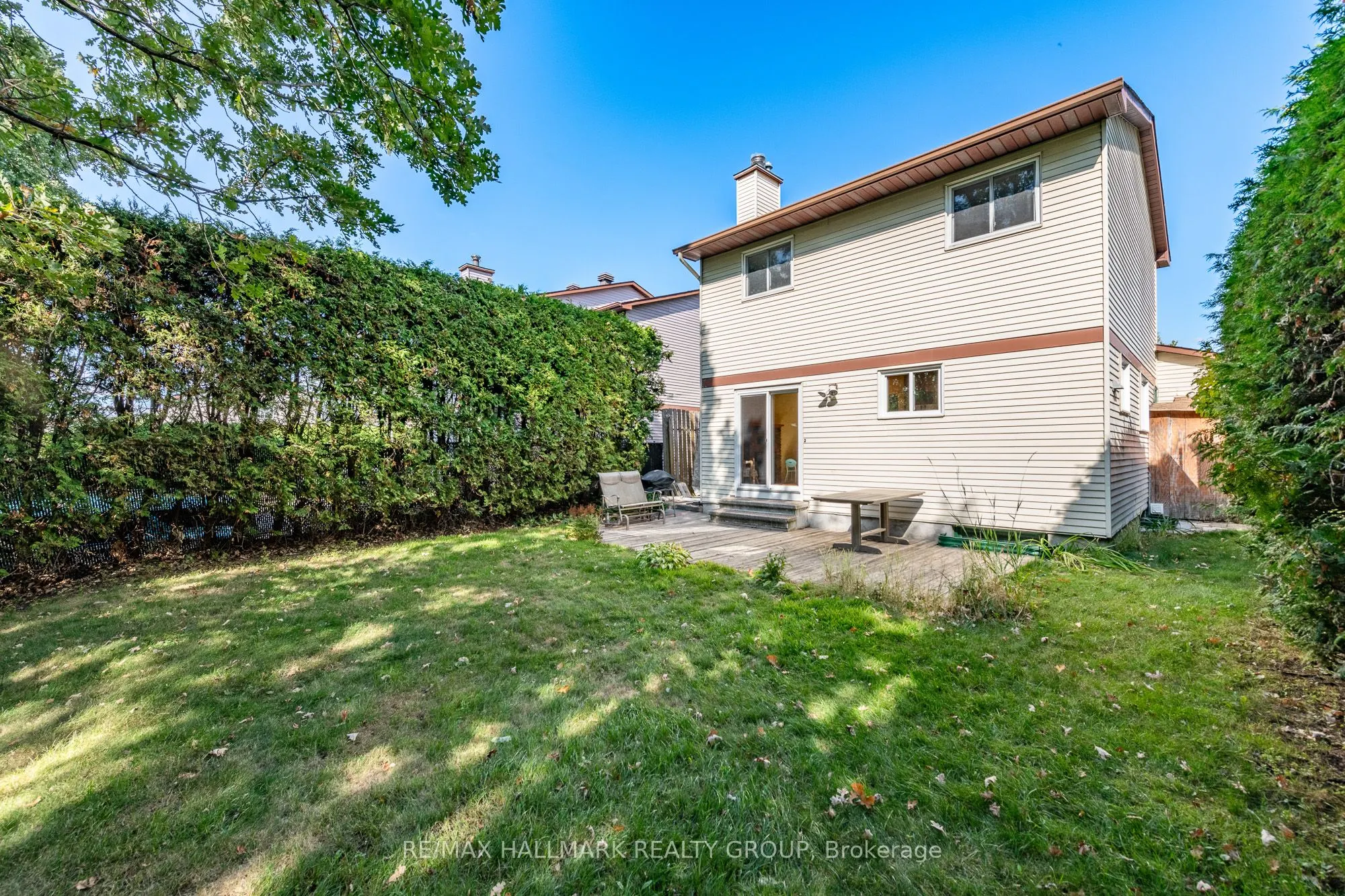 1414 Eastcliffe Way
