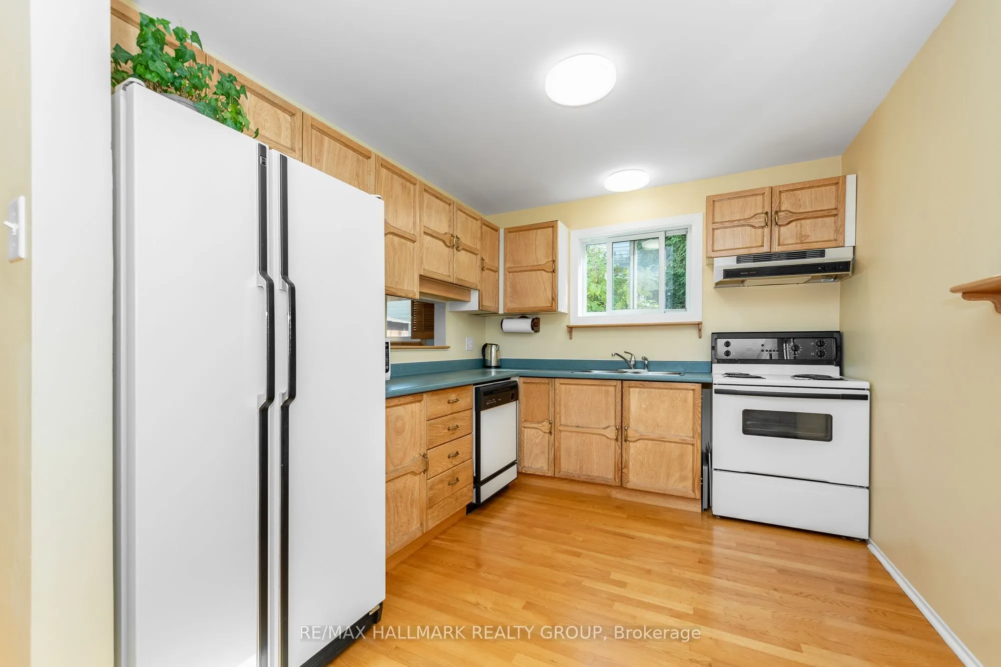 1414 Eastcliffe Way
