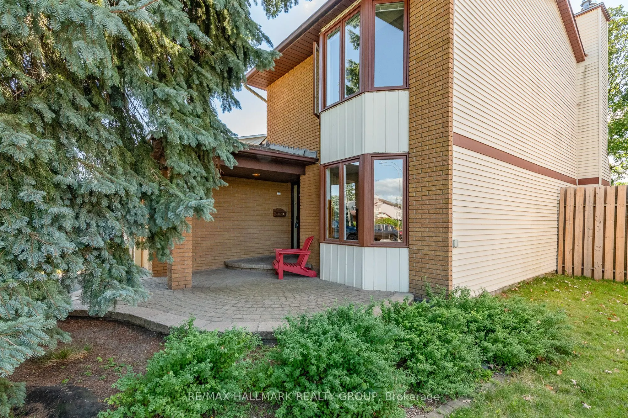 1414 Eastcliffe Way