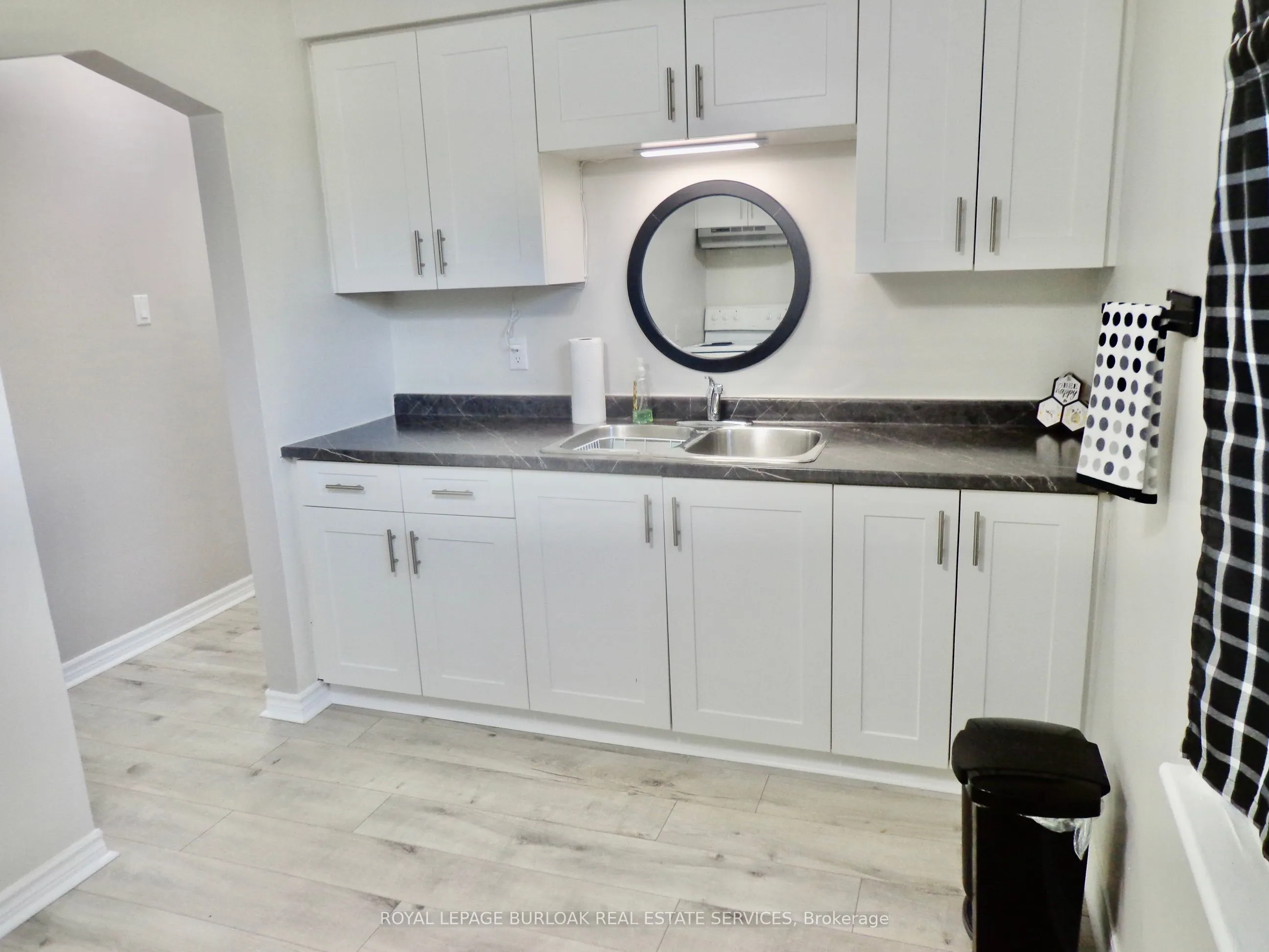 32 Grimsby Avenue
