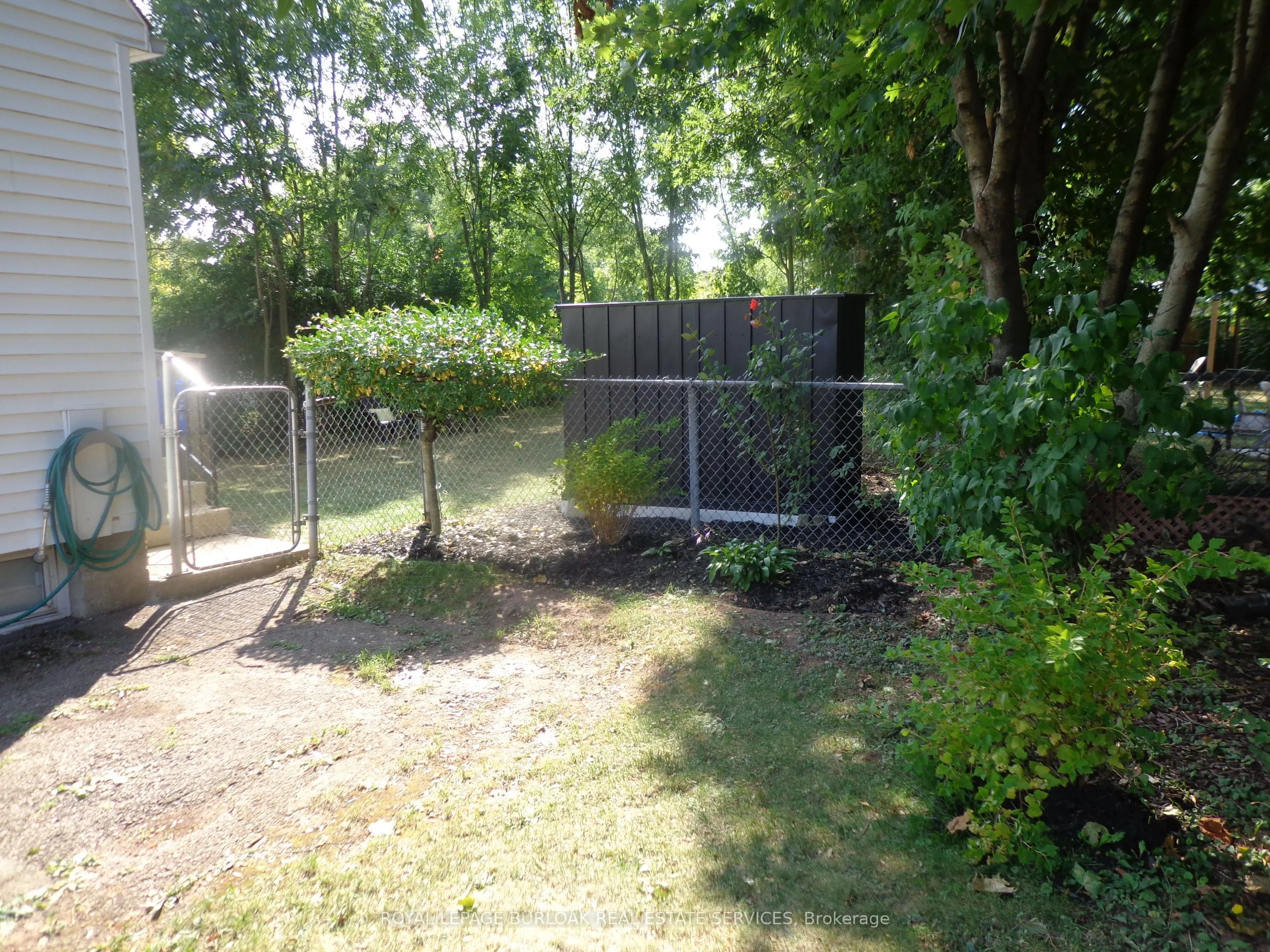 32 Grimsby Avenue