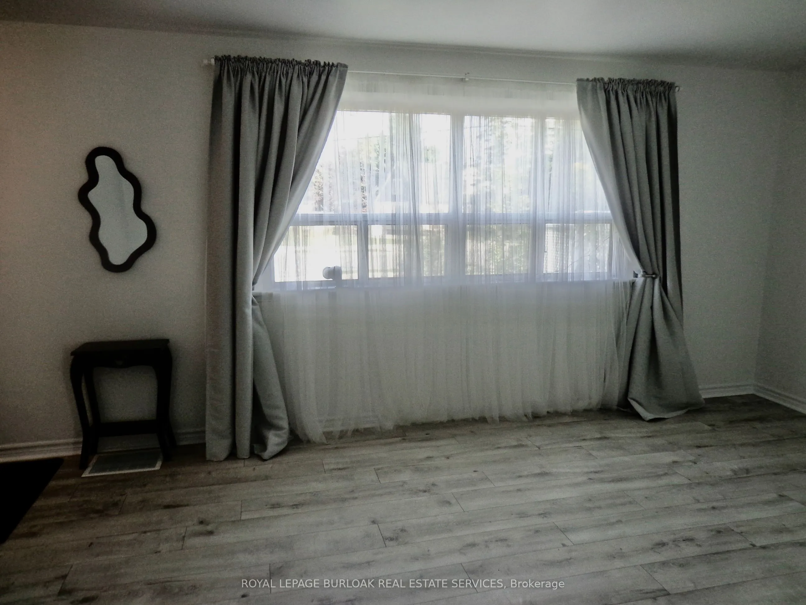 32 Grimsby Avenue