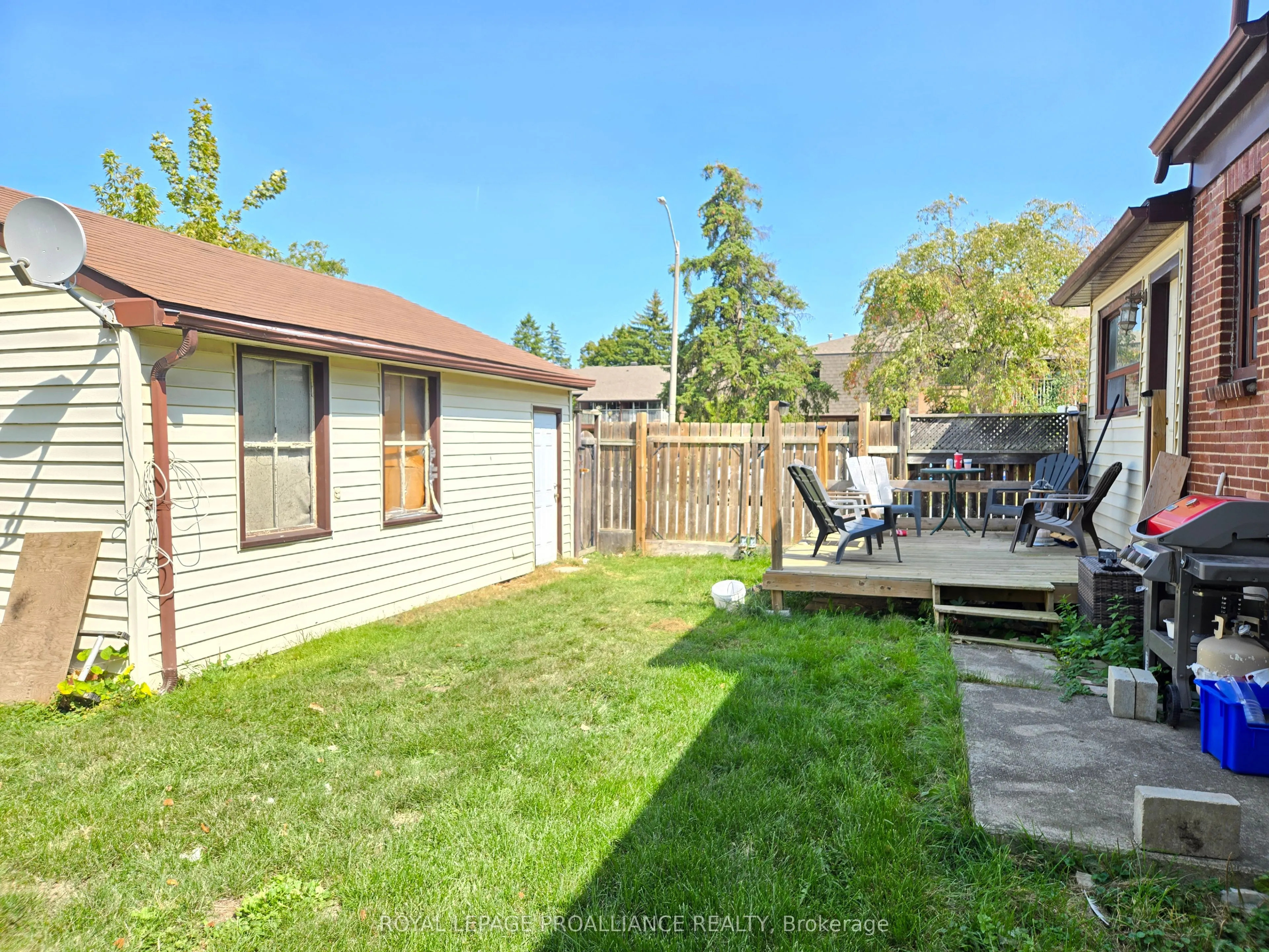 10 Wellington Crescent