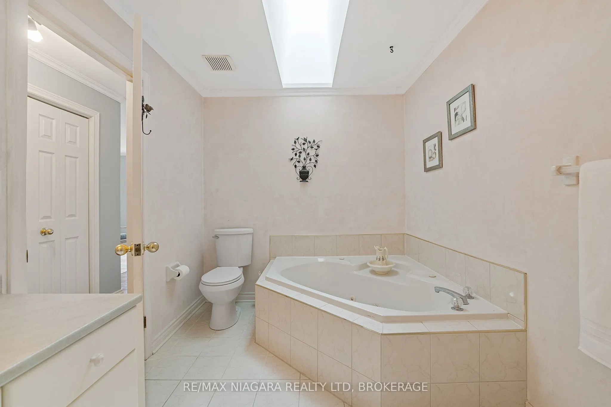 15 LAKESIDE Drive, #41