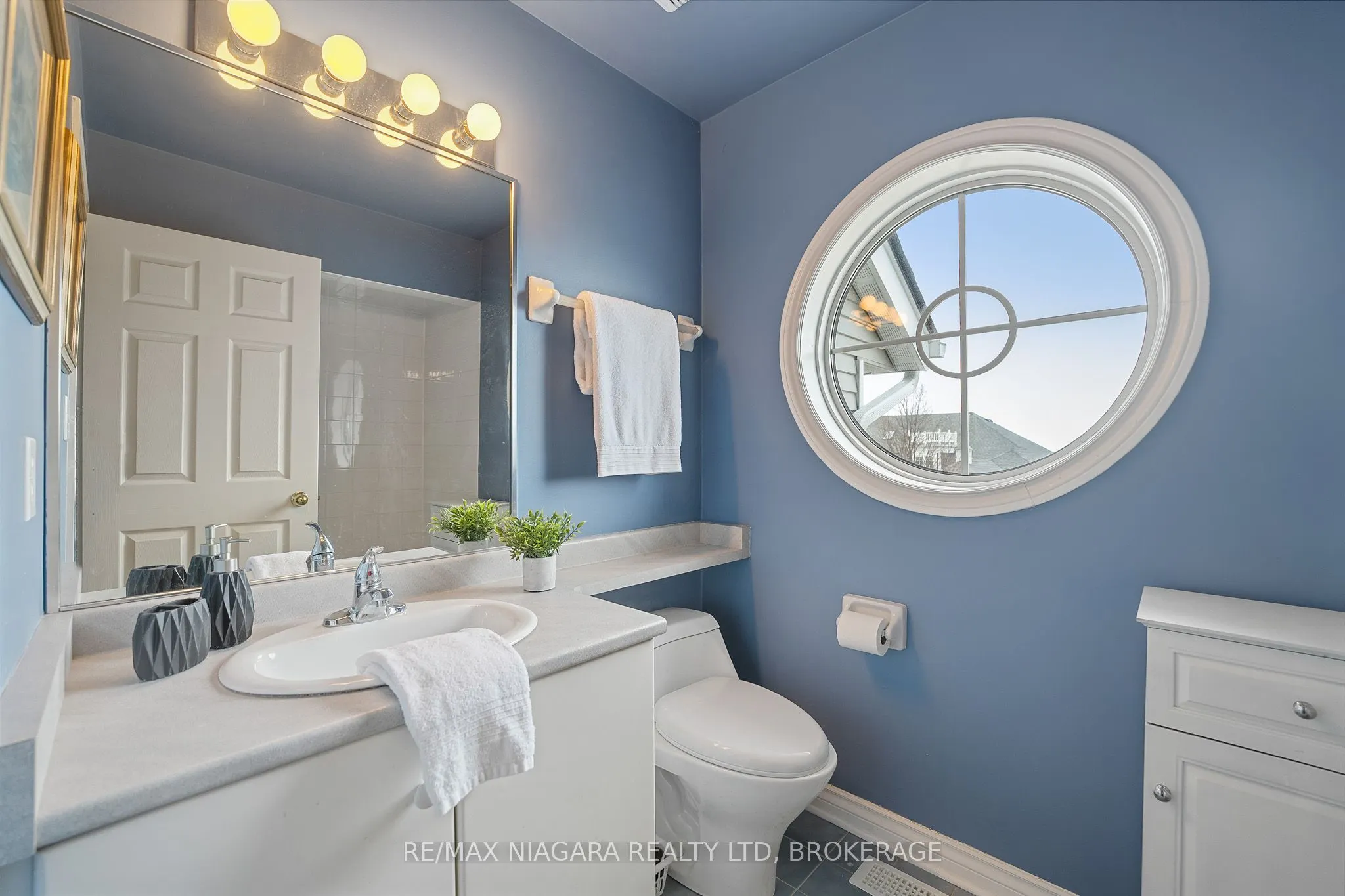 15 LAKESIDE Drive, #41