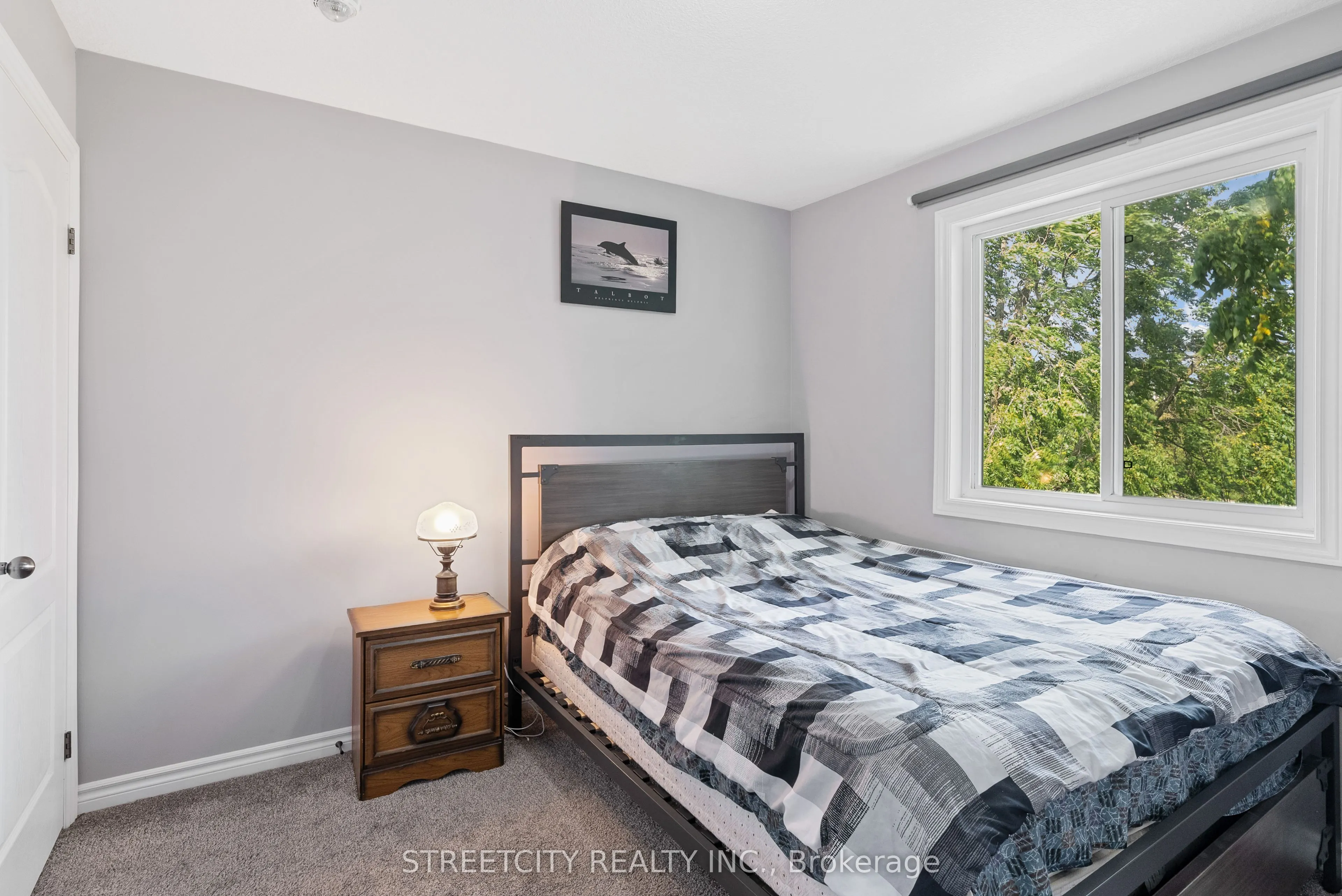 69 Yvonne Crescent