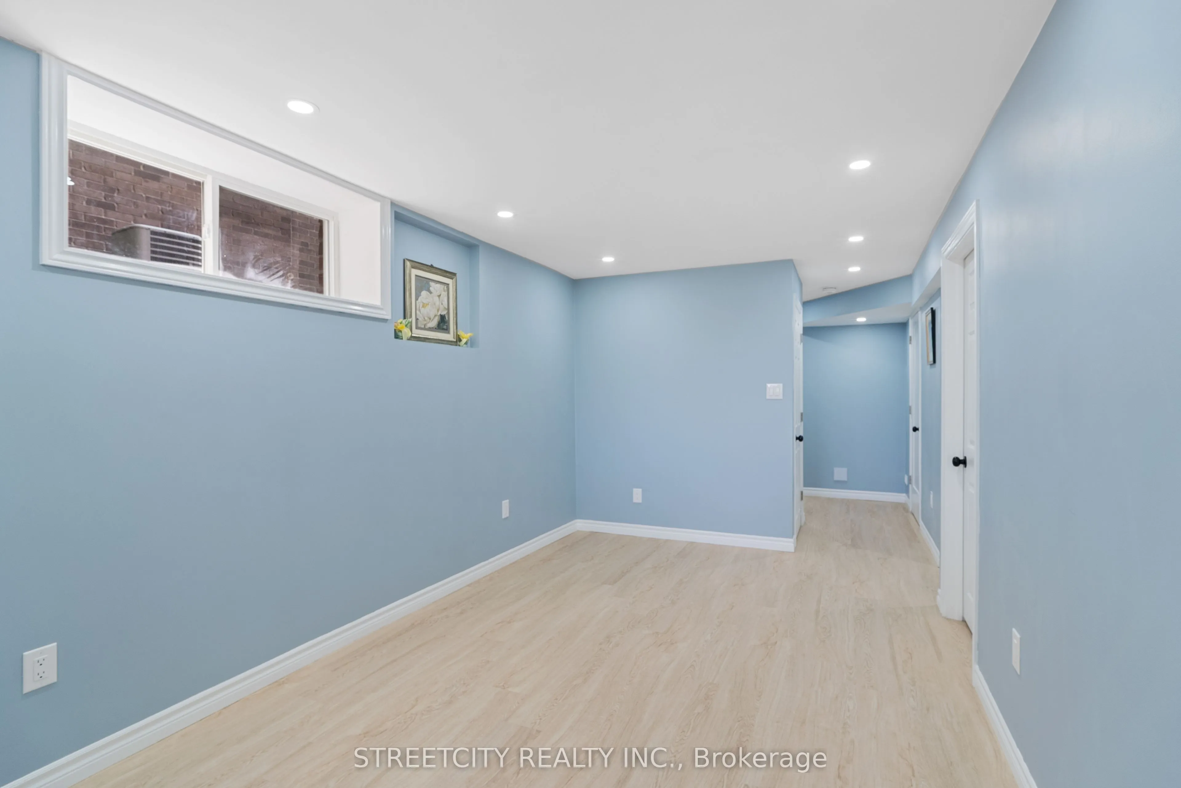 69 Yvonne Crescent