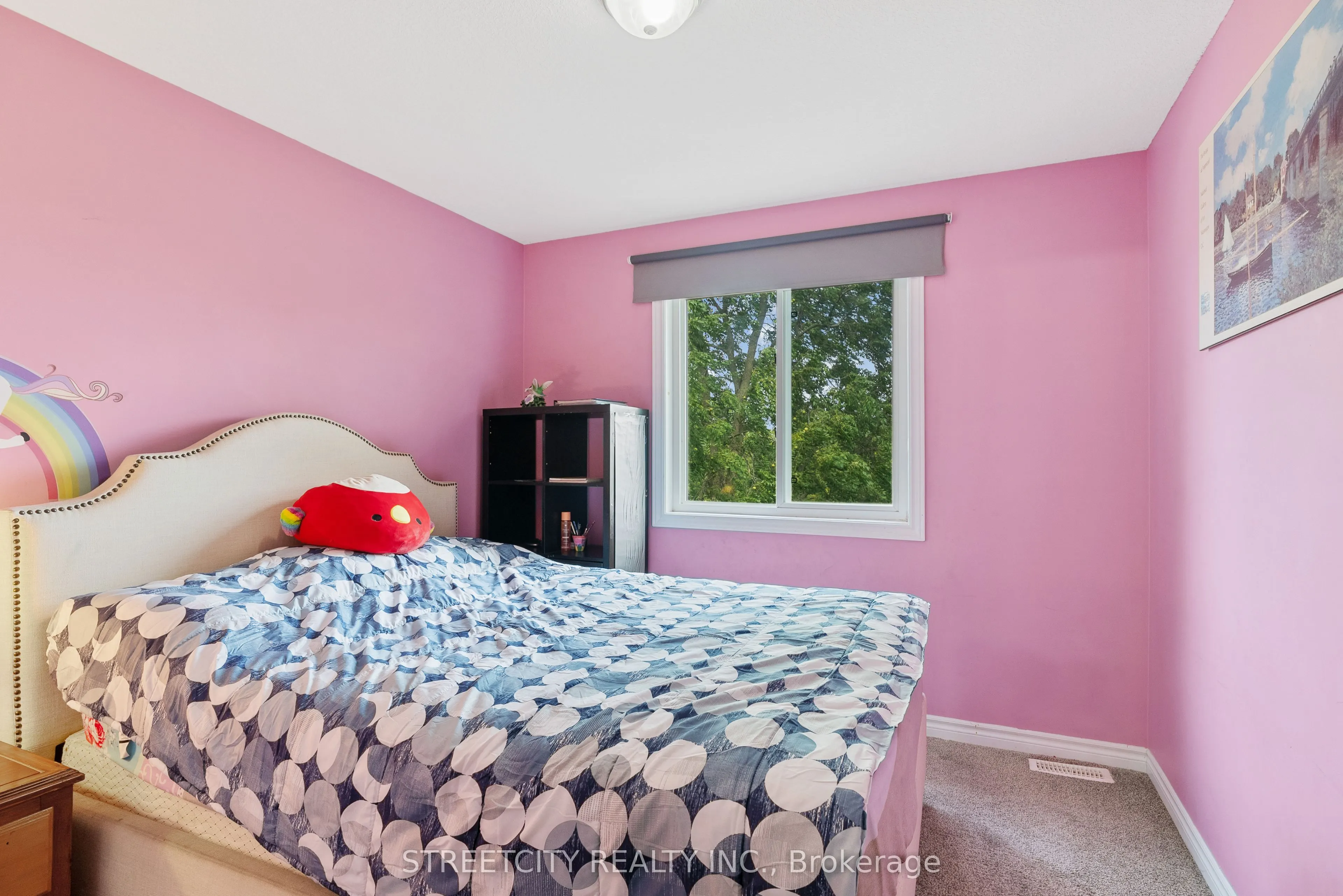 69 Yvonne Crescent