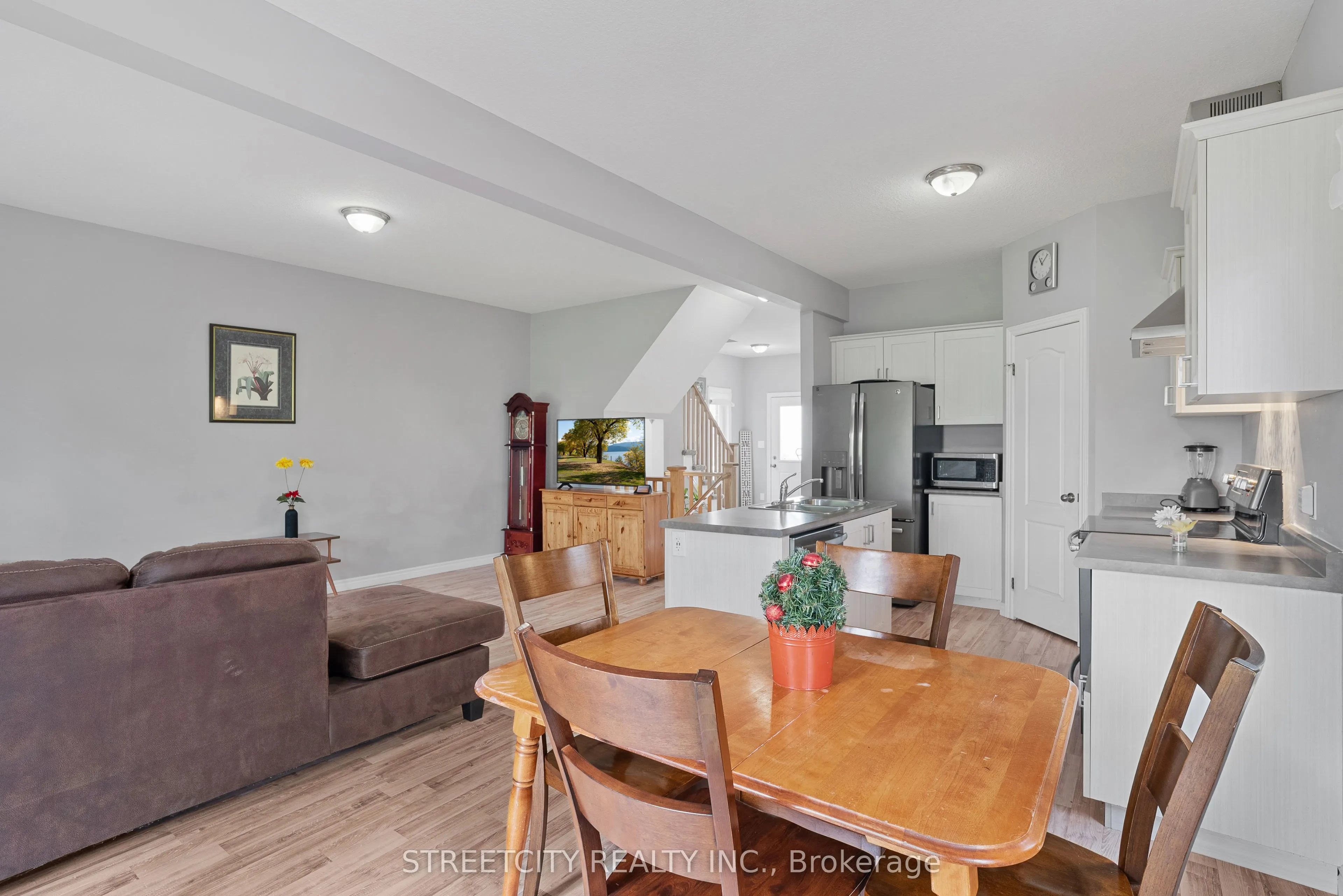 69 Yvonne Crescent