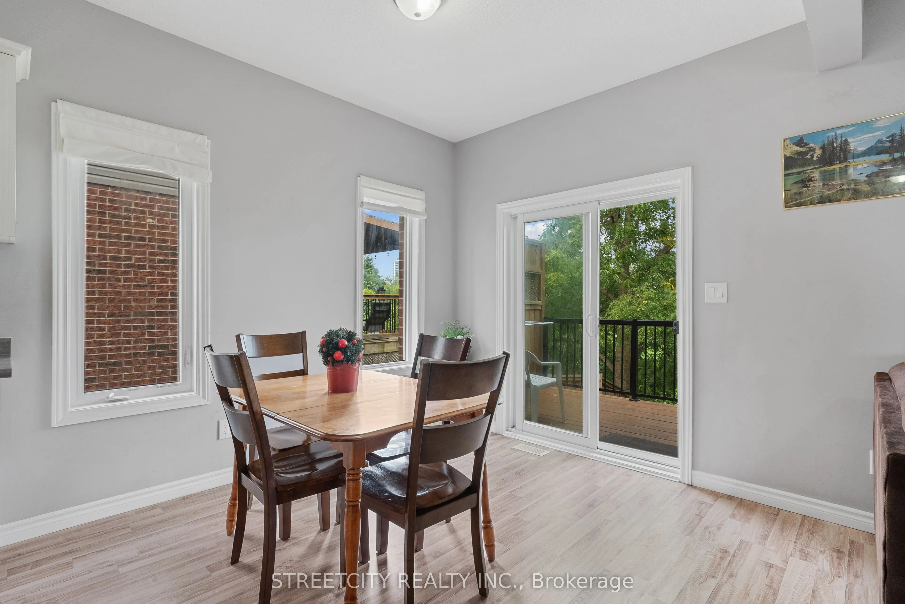69 Yvonne Crescent