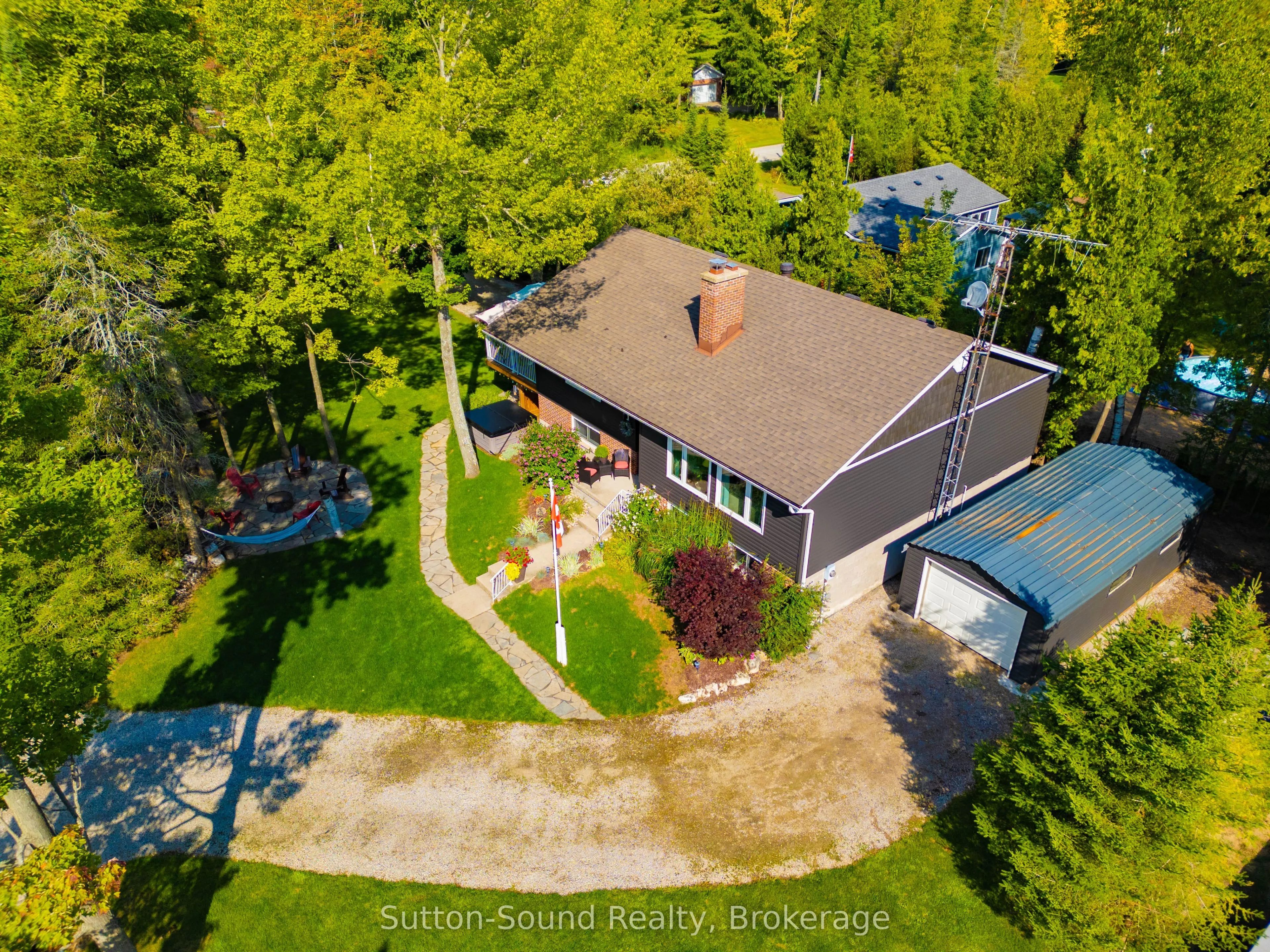 403 Simcoe Avenue