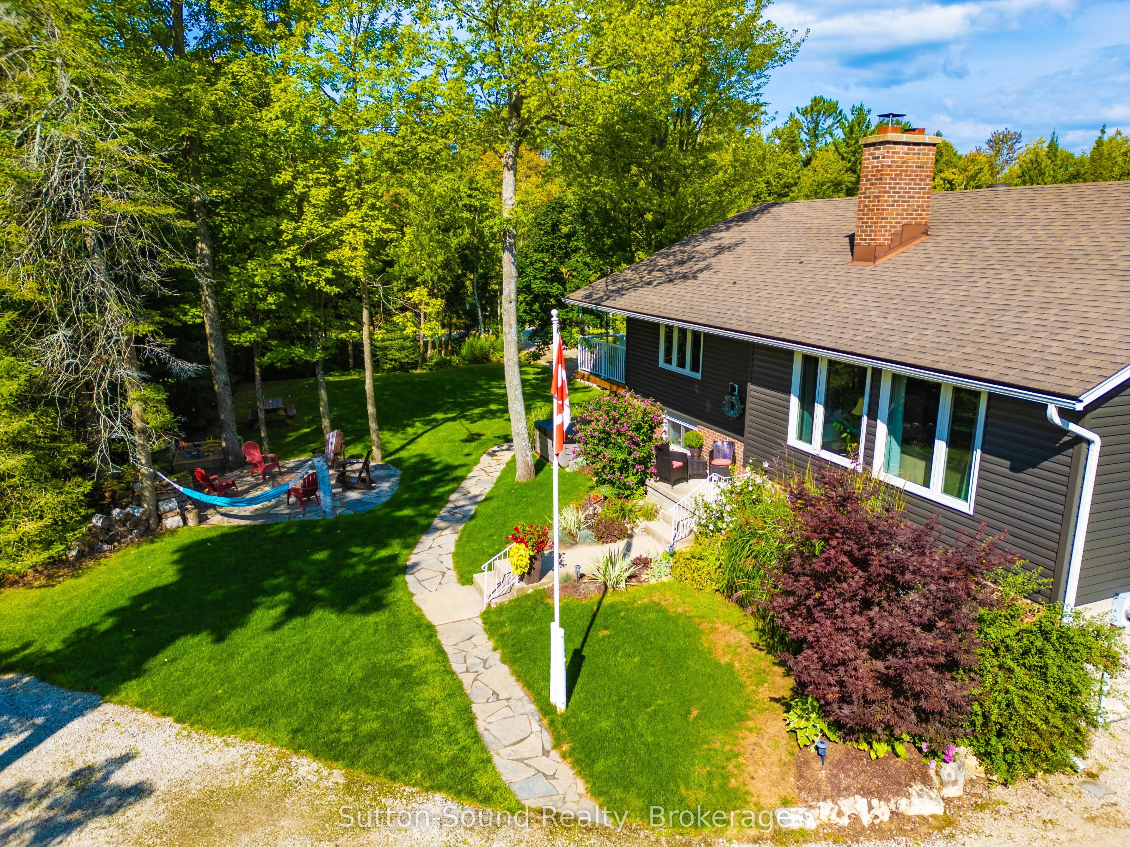403 Simcoe Avenue