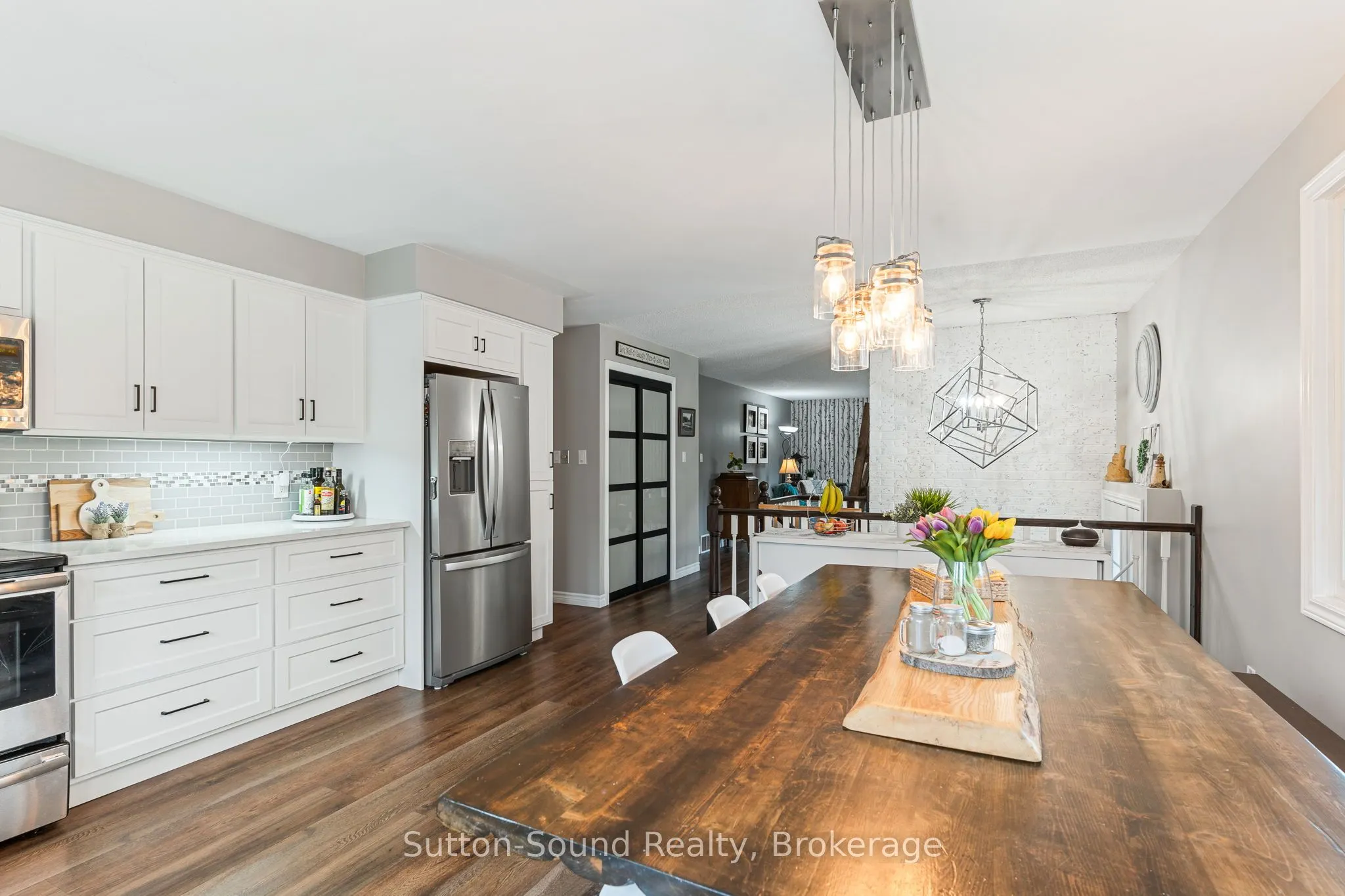403 Simcoe Avenue